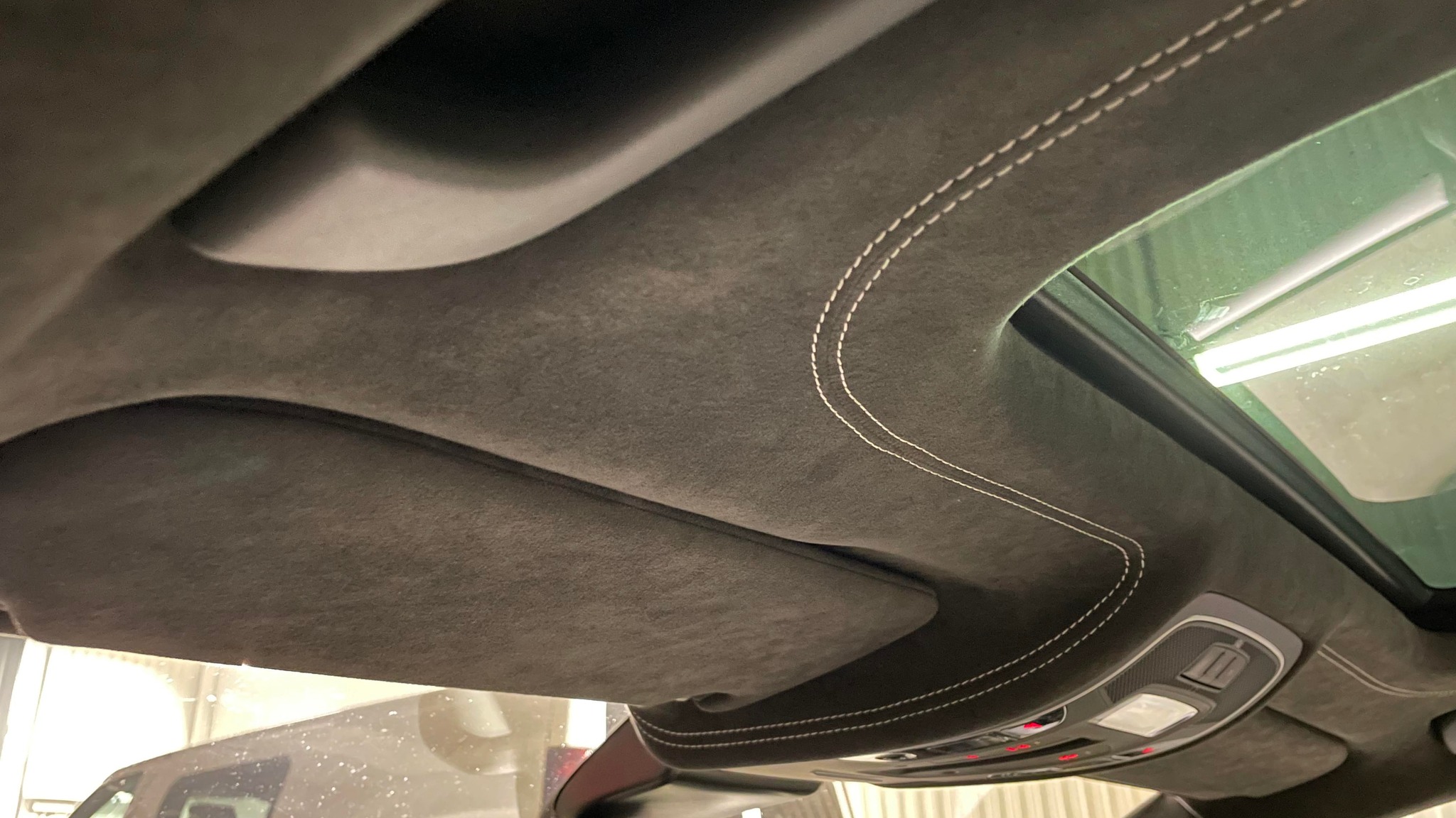 Interior image of 2016 Audi RS6 Avant Exclusive (1)