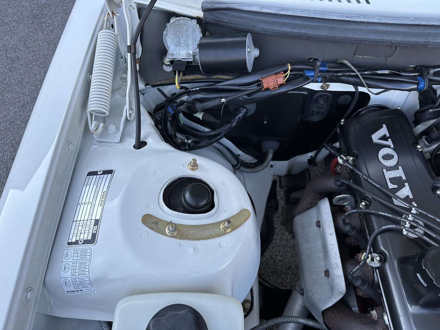 1991 Volvo 240 GLT, Mekanik