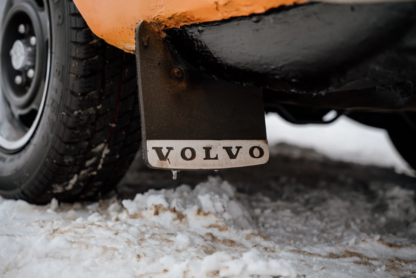 Exteriörbild på 1975 Volvo 242 2-dörrars coupé (65)