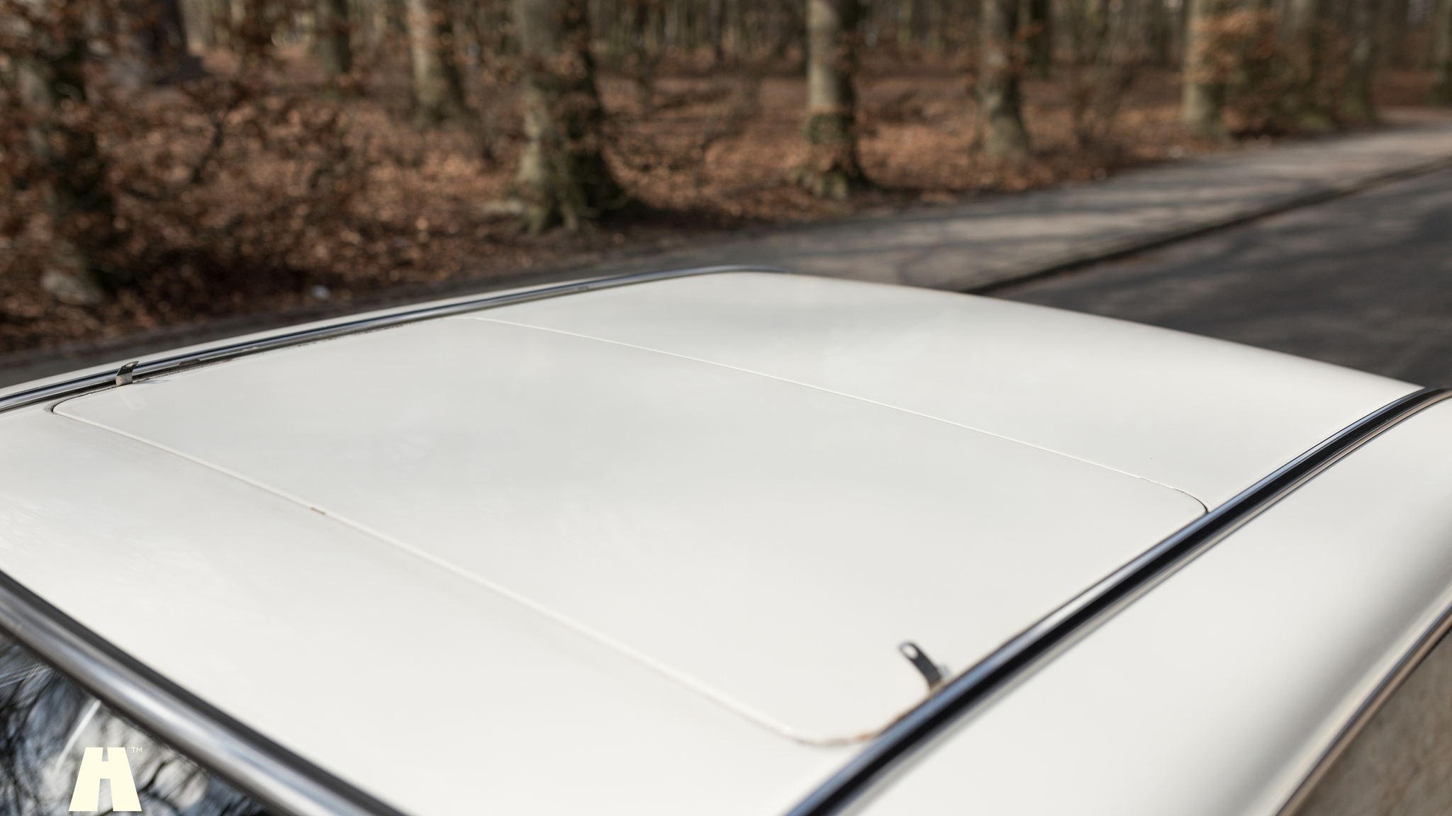Exterior image of 1970 Mercedes 250 CE