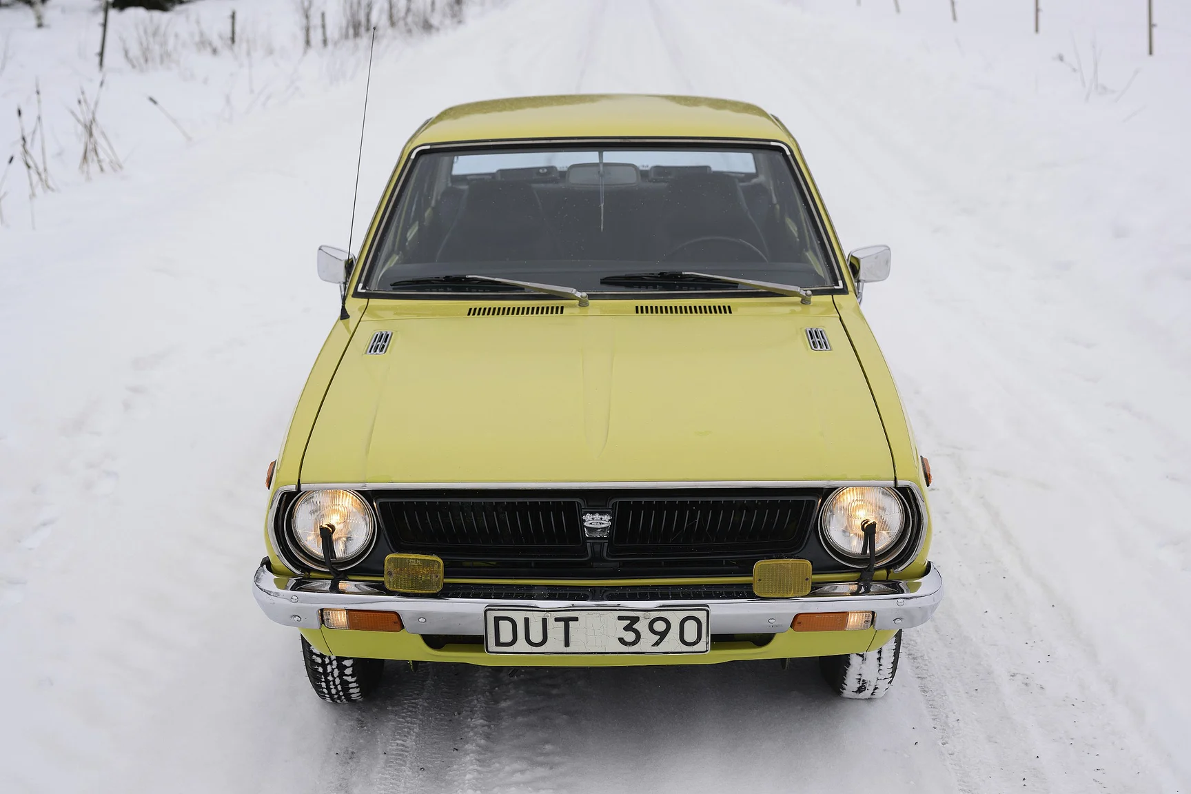 Exteriörbild på 1975 Toyota Corolla KE30 (10)