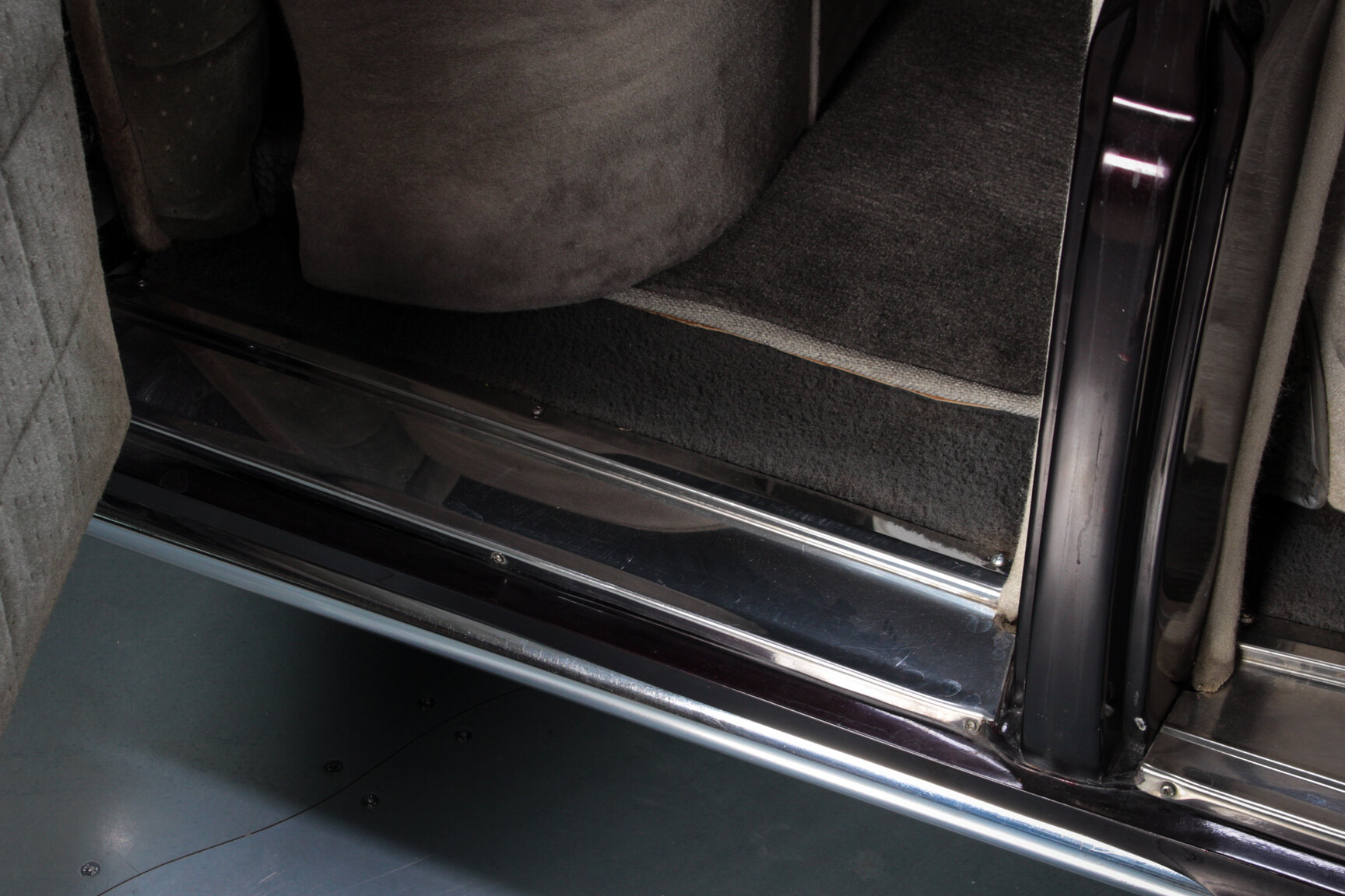Interior image of 1951 Lincoln Cosmopolitan 