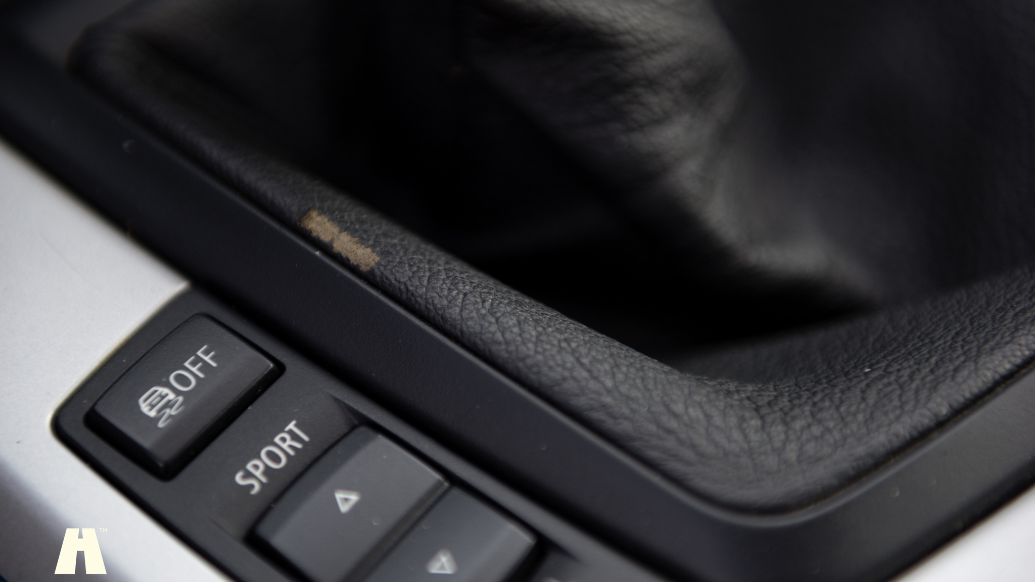 Innenraumfoto von 2009 BMW Z4 S-Drive23i (7)