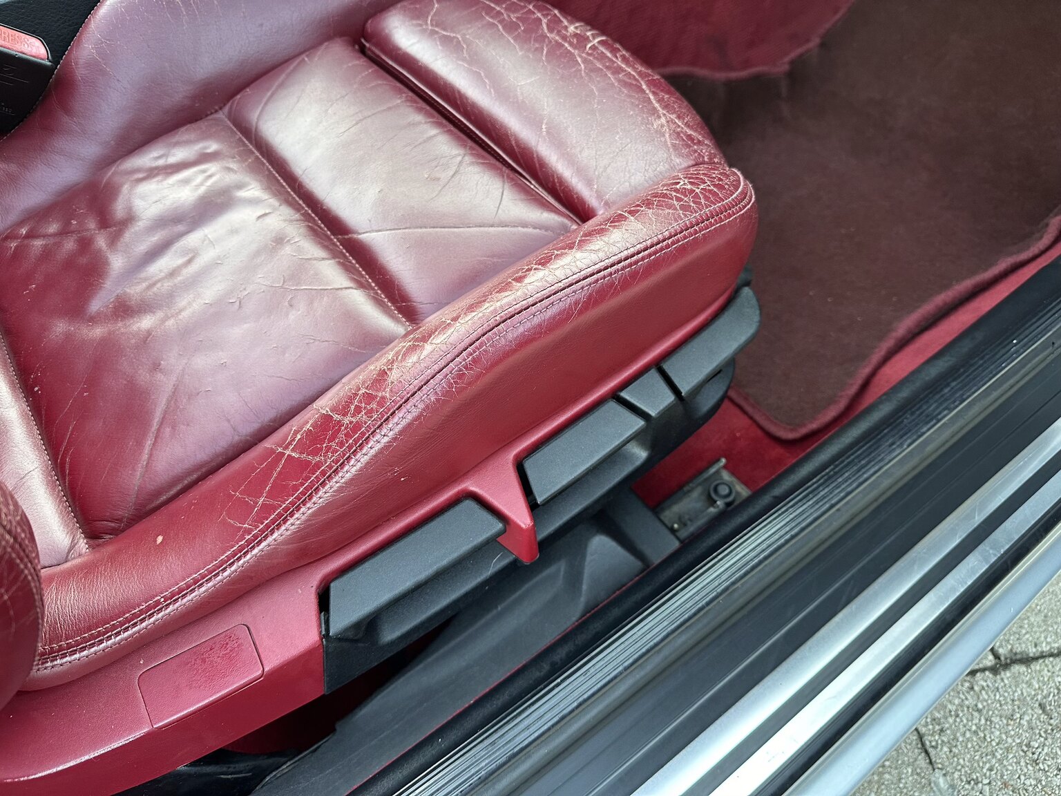 Interior image of 1993 BMW 325i Convertible