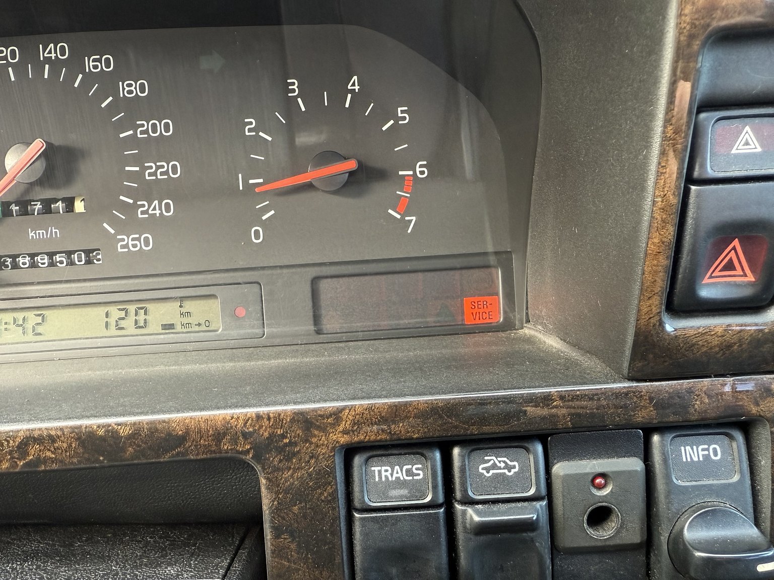 Interior image of 1995 VOLVO 855 T5R T-5R