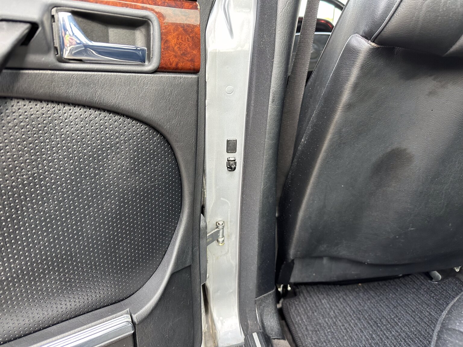 Interiörbild 1987 Mercedes 300 SE