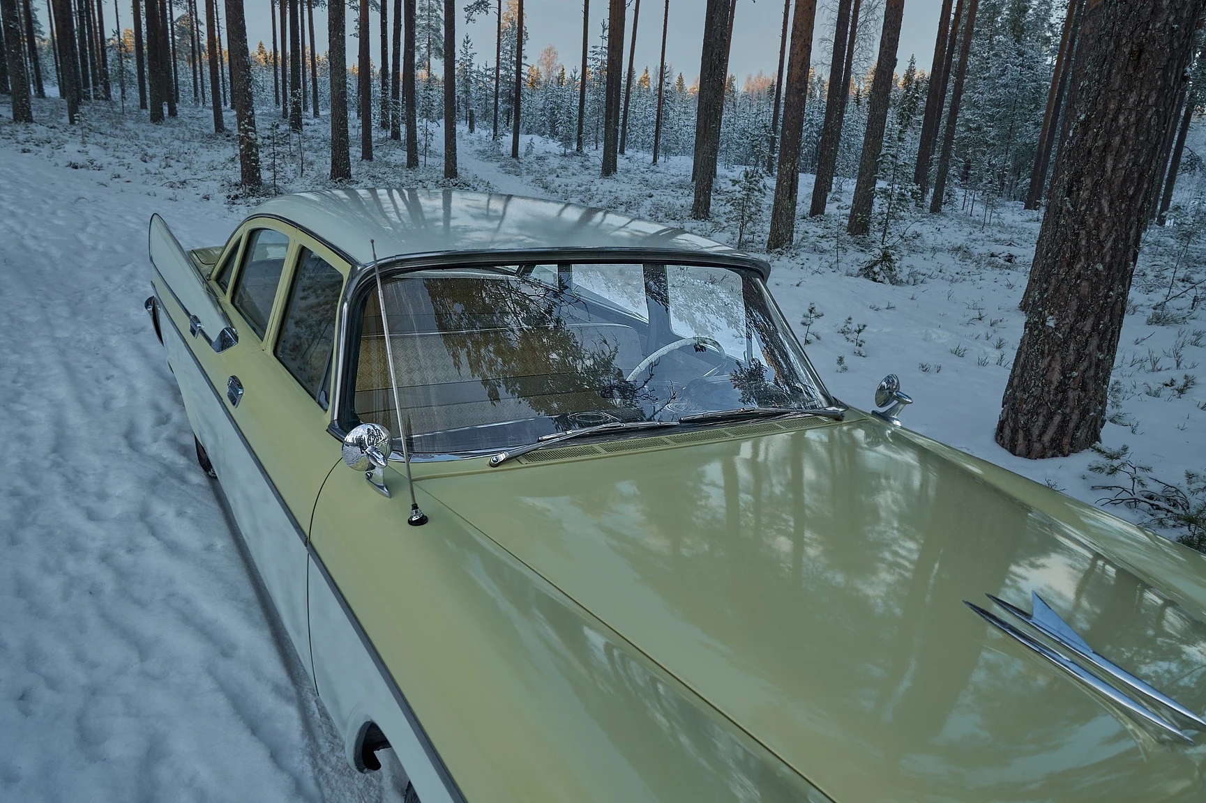 Exteriörbild på 1957 Dodge Royal (29)