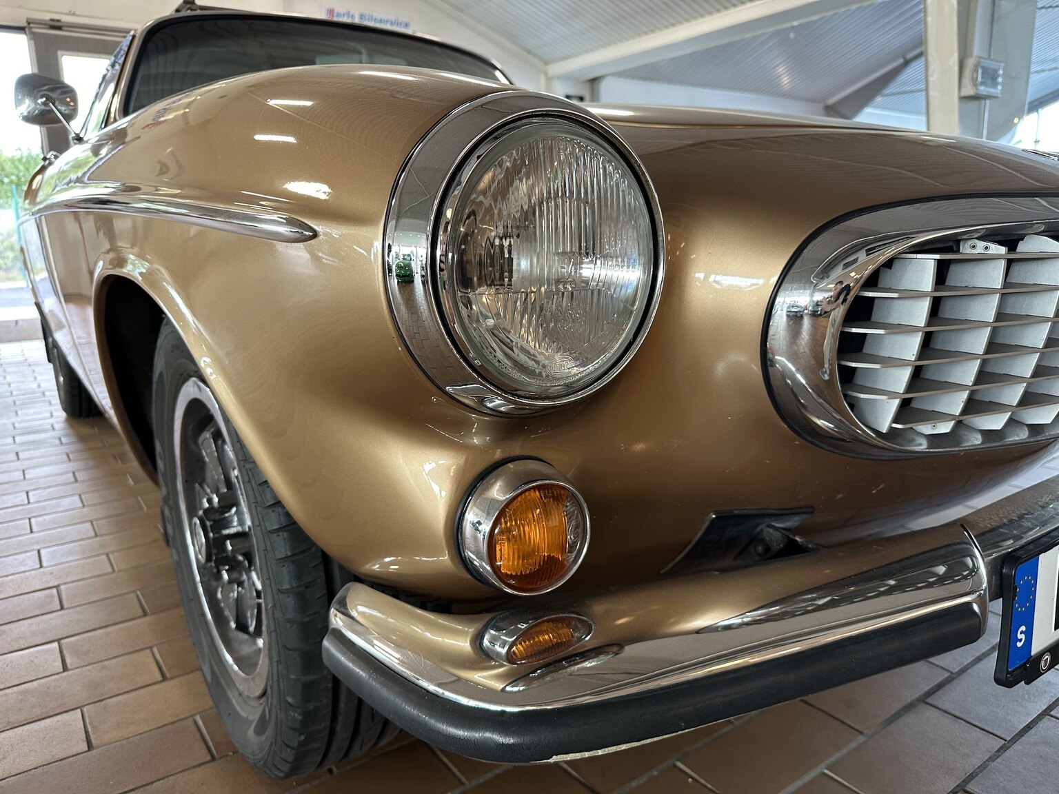 Exterior image of 1973 Volvo 1800 ES (63)