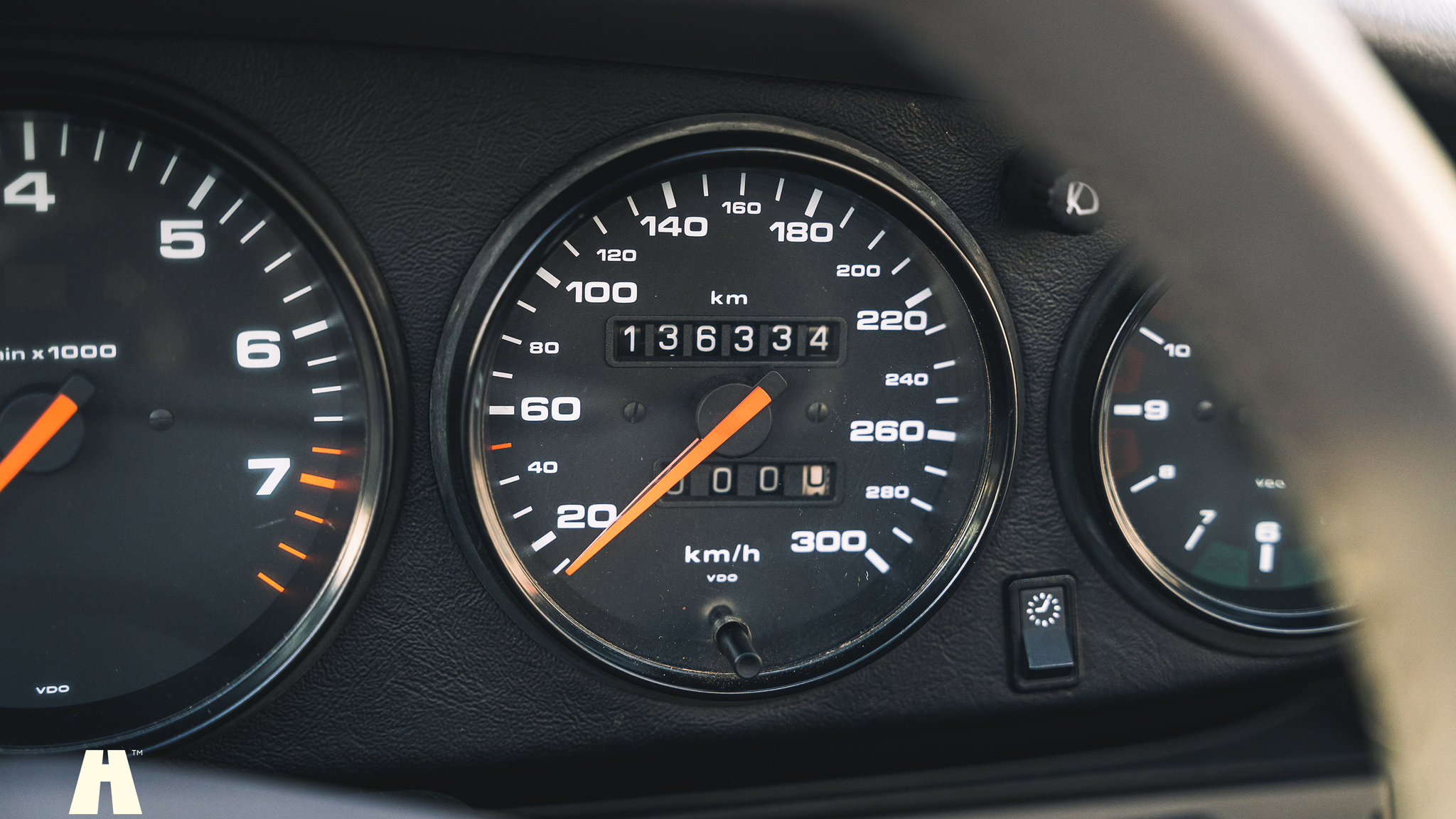 Innenraumfoto von 1994 Porsche 993 Cabriolet (33)