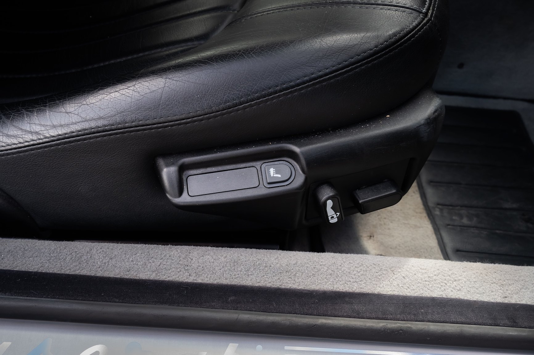 Interior image of 2004 Maserati Coupé 4.2 V8 Cambiocorsa