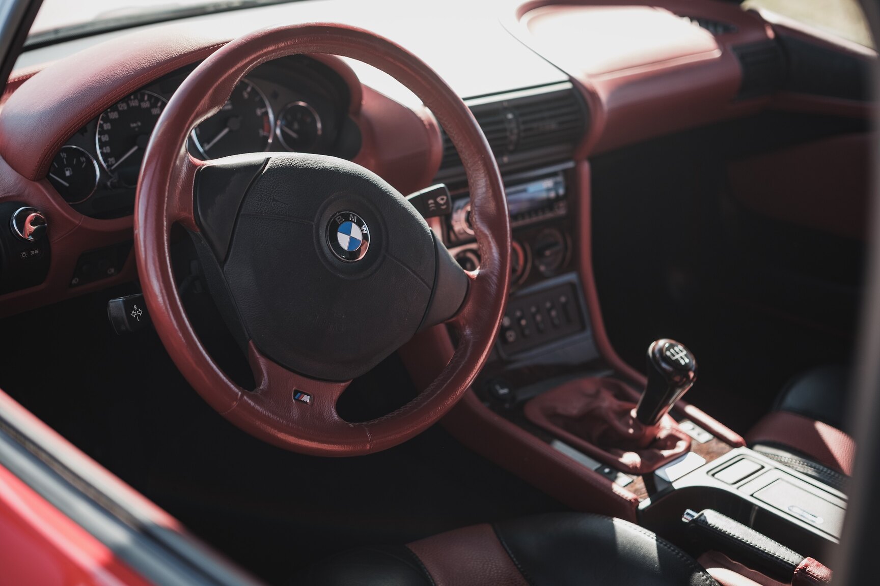 Interior image of 1999 BMW Z3 2.8i Roadster
