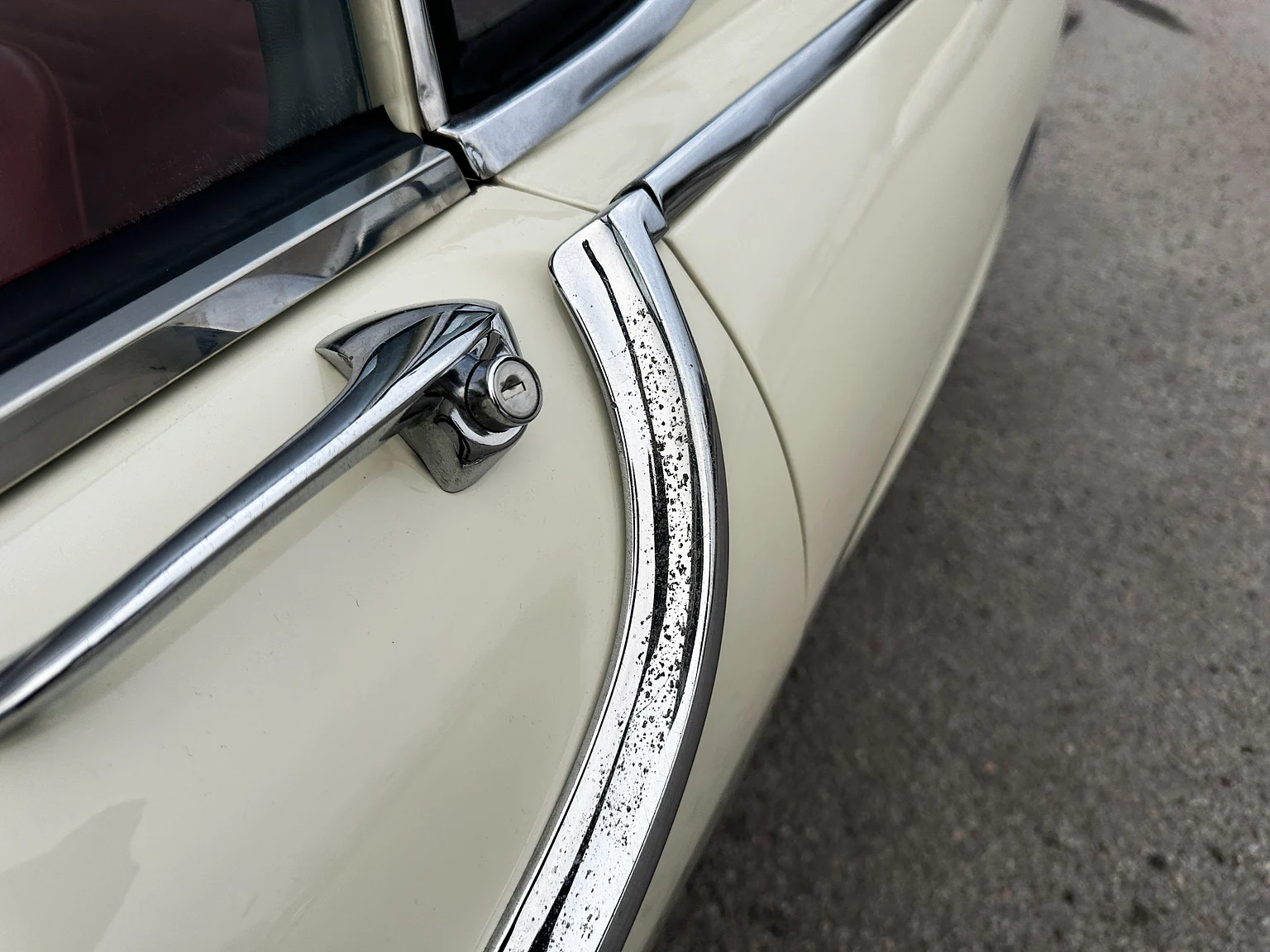 Exterior image of 1964 Volvo P 1800S (74)