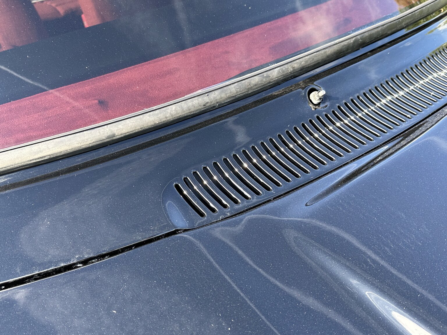 Aussenfoto 1969 Volvo 144 custom