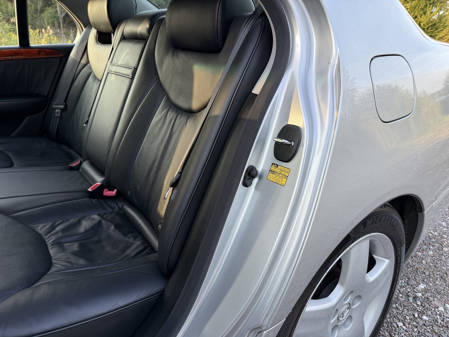 Interior image of 2005 Lexus LS 430 4.3 V8