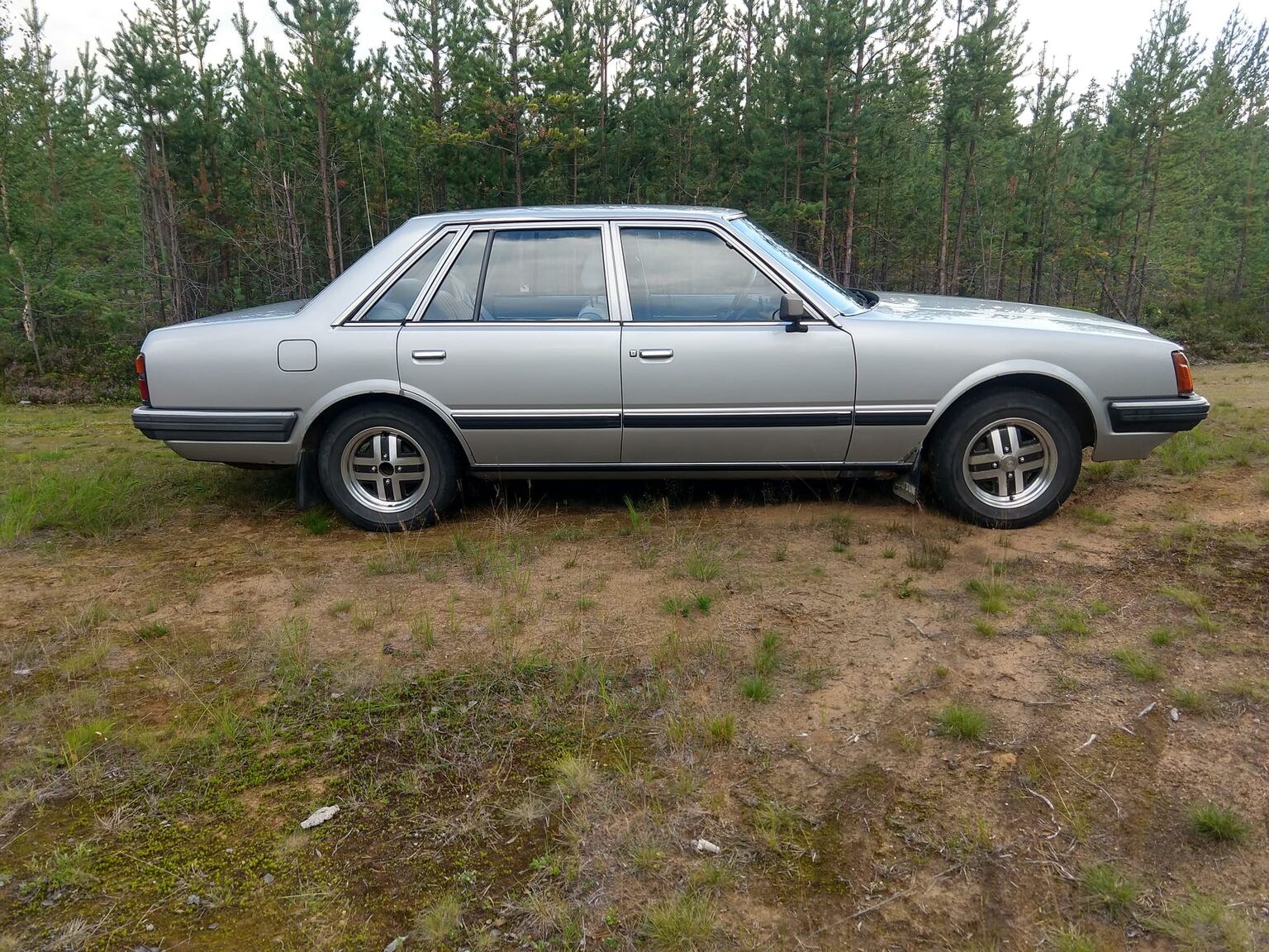 Exteriörbild på 1983 Datsun Laurel