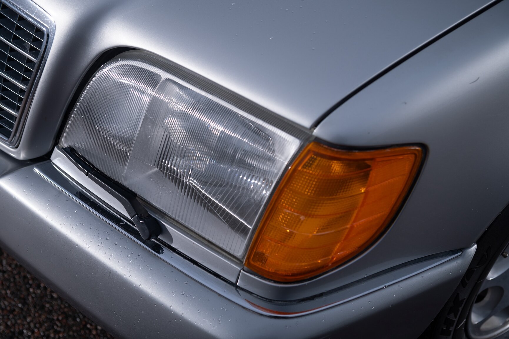 Exteriörbild på 1992 Mercedes-Benz 500 SE