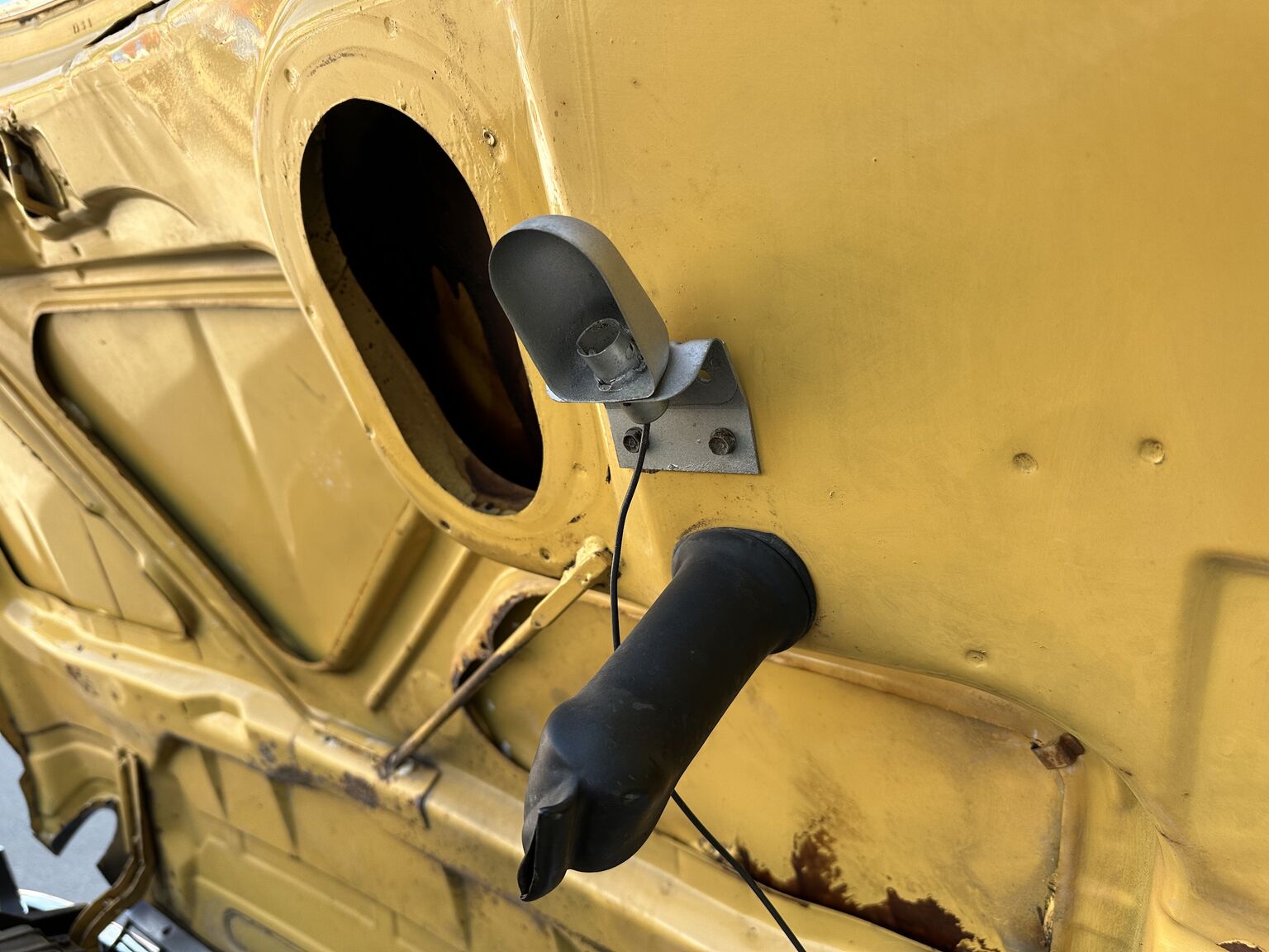 Image of 1975 AMC Pacer X mechanics