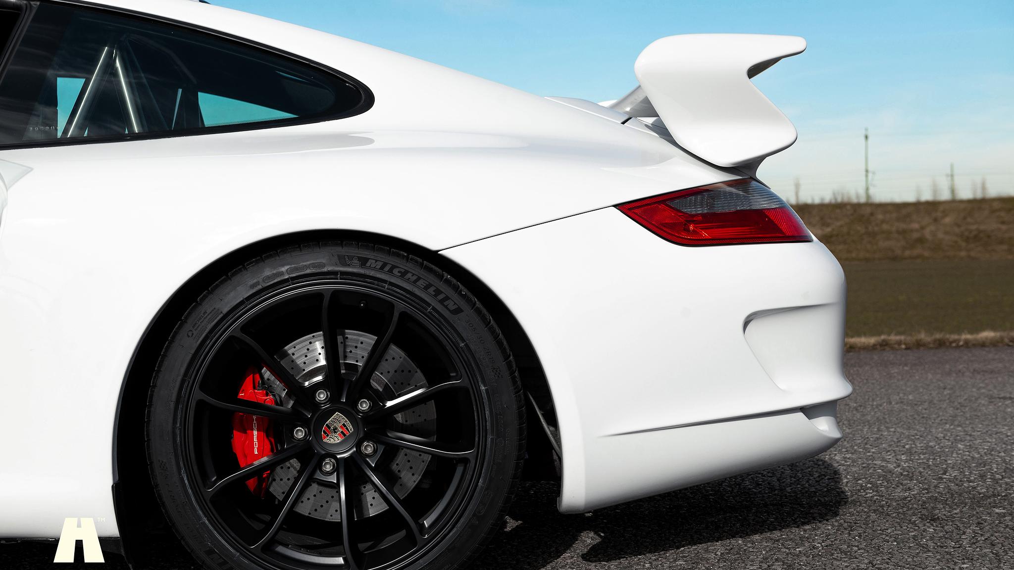 Exterior image of 2007 Porsche 997 GT3 Gen 1  (10)