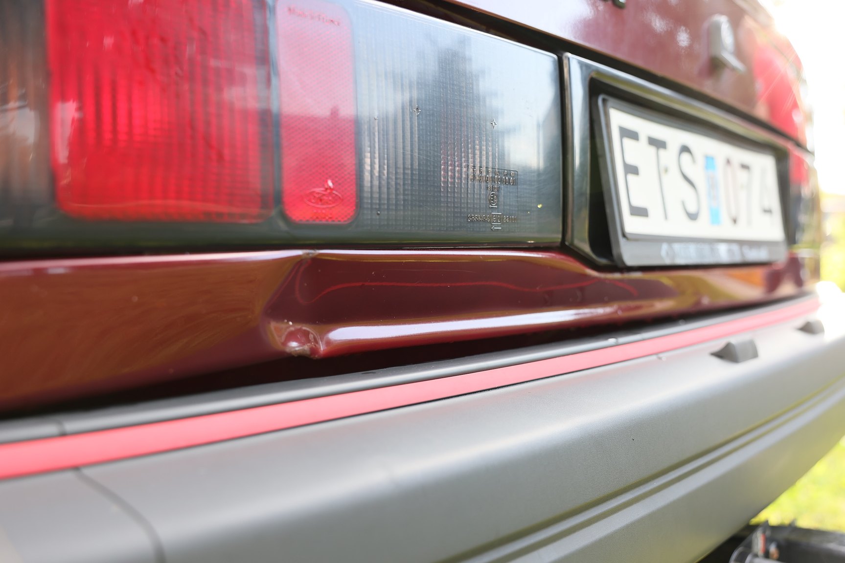 Exterior image of 1991 Ford Sierra Sedan 2.0 i 4x4 
