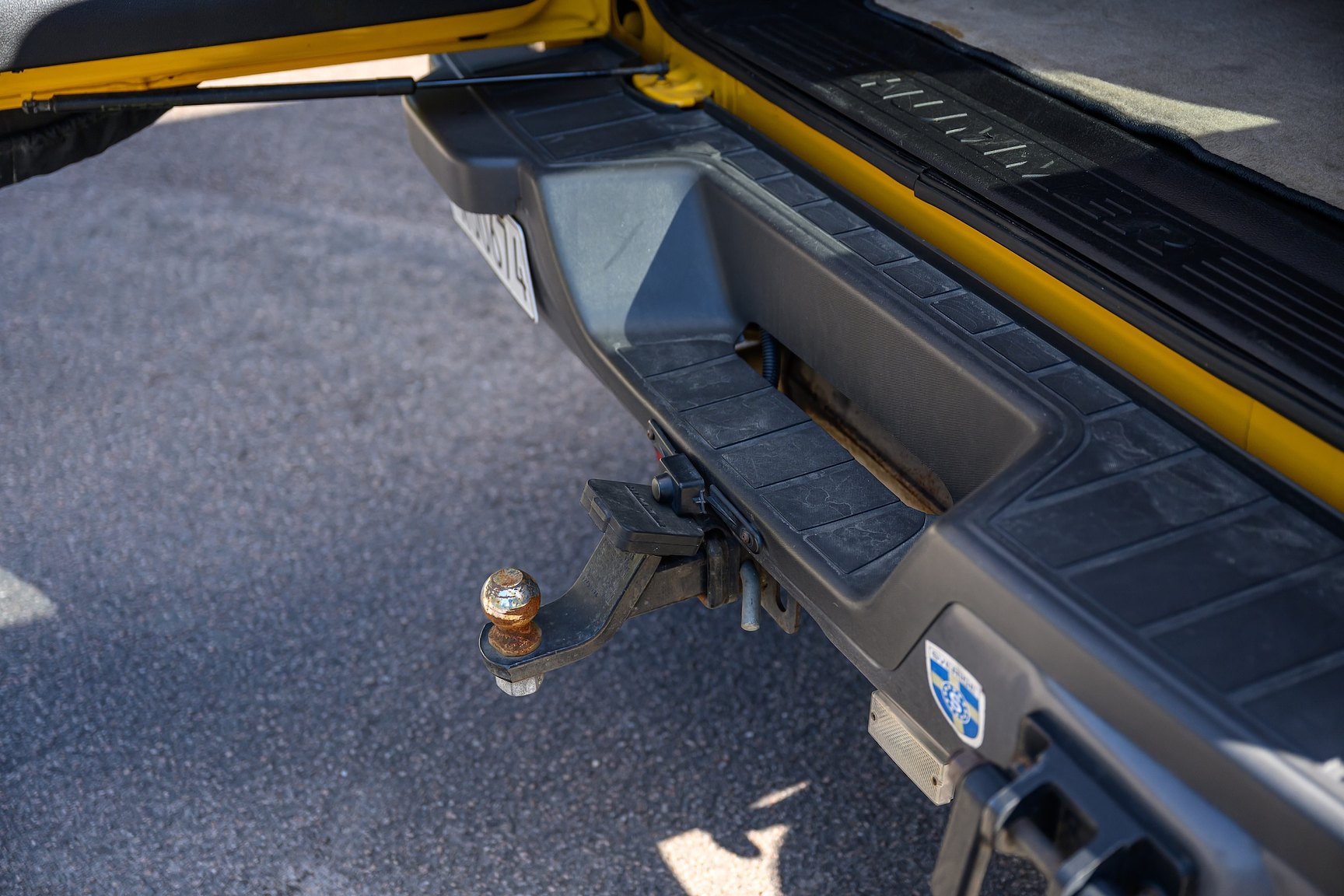 Interior image of 2006 Hummer H3