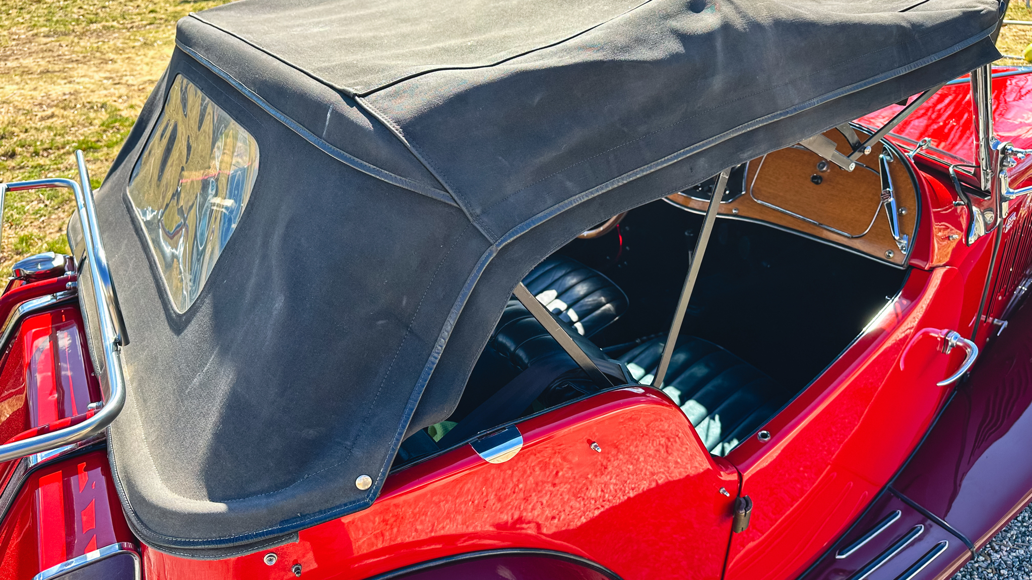 Aussenfoto 1951 MG TD MIDGET