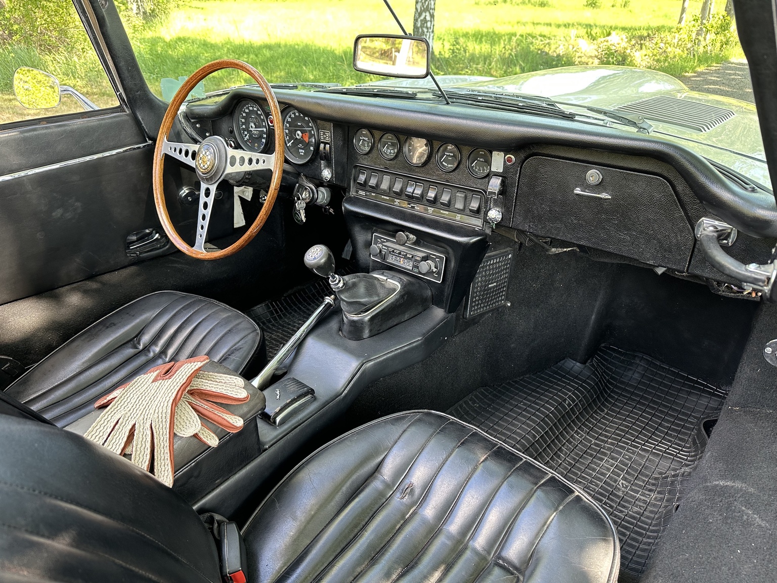 Interior image of 1969 Jaguar E-Type