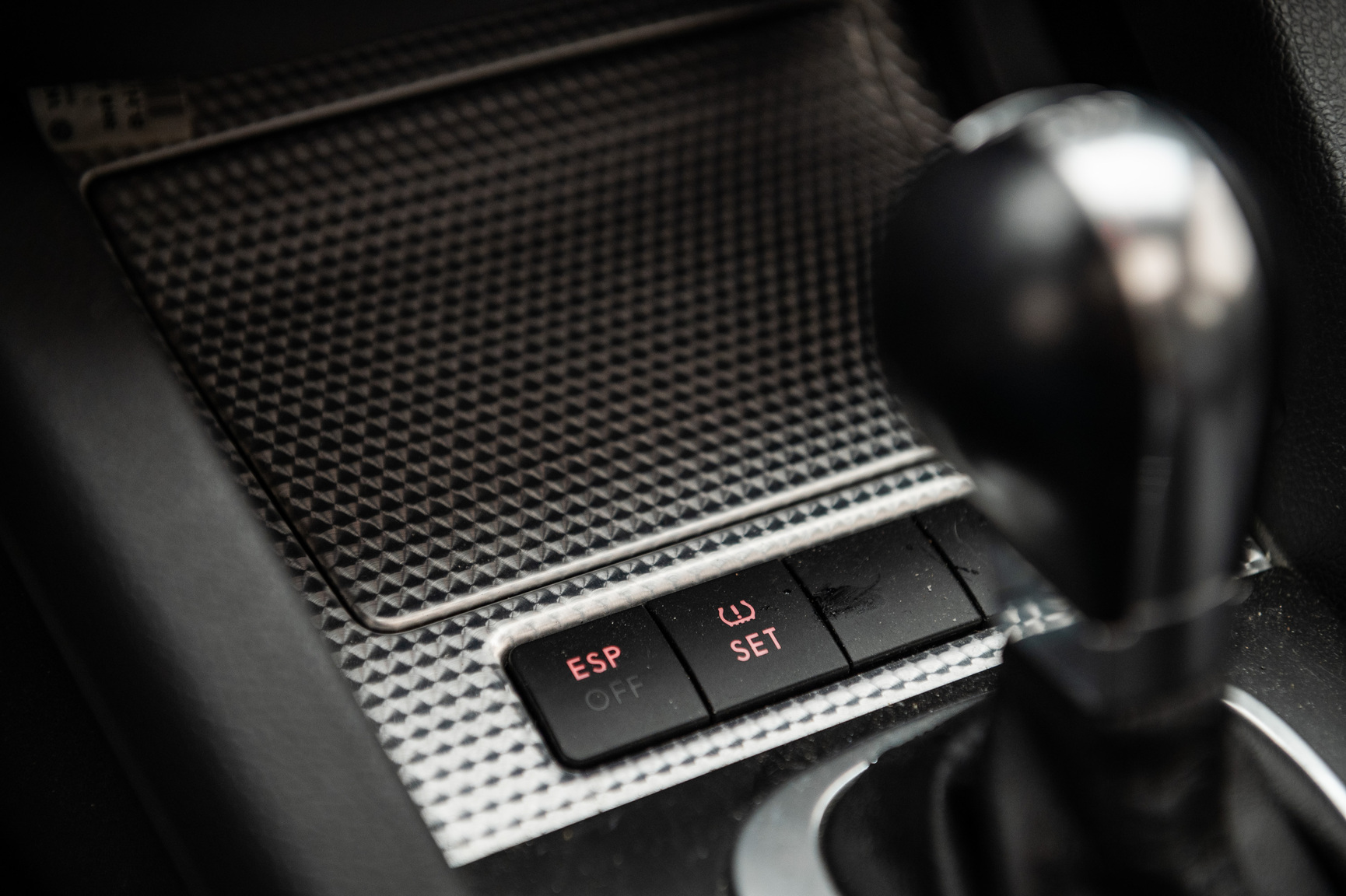 Interior image of 2006 Volkswagen Golf R32 (50)