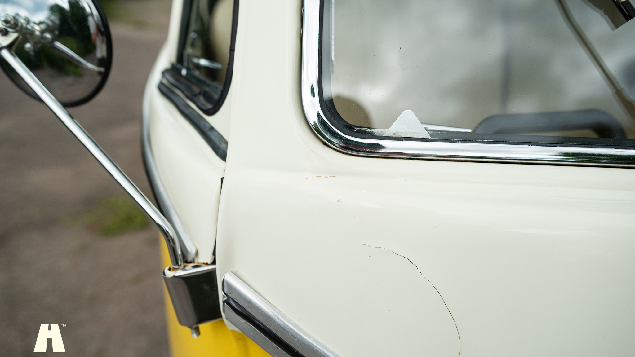 Exteriörbild på 1974 Volkswagen T1 Split Window  