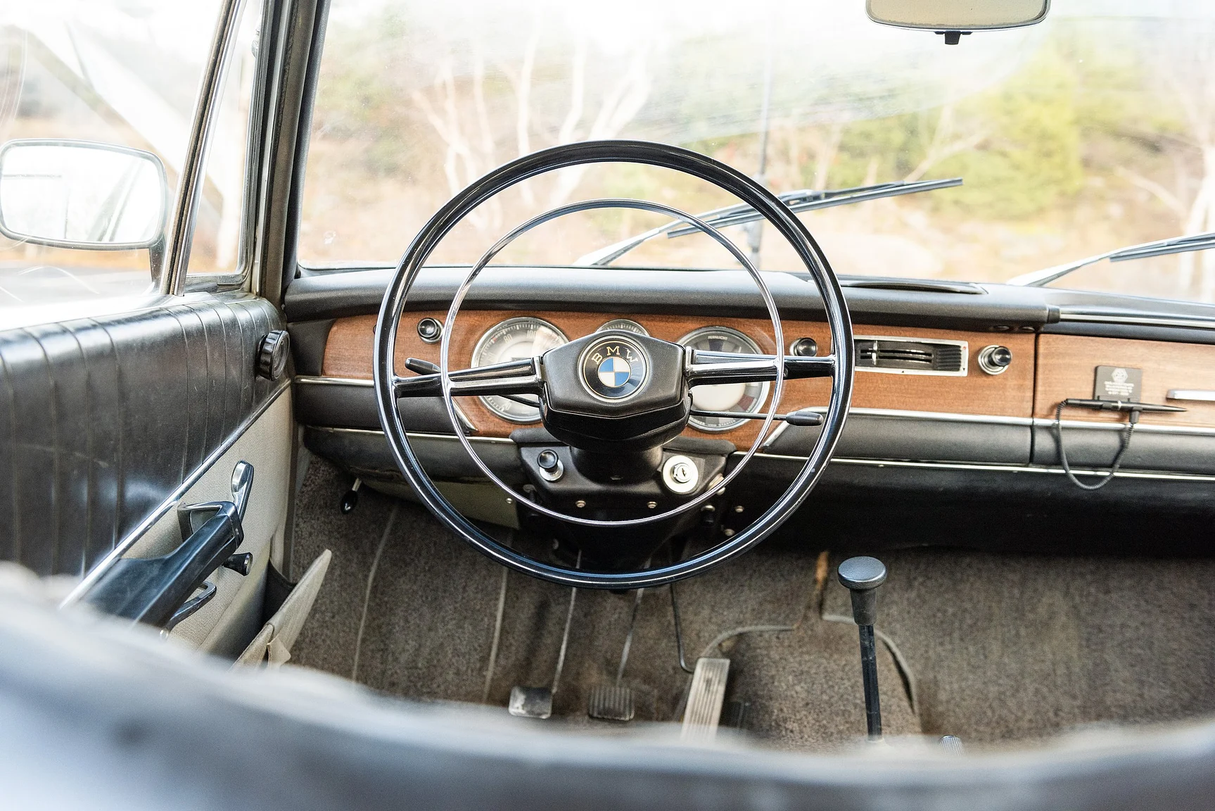 Innenraumfoto von 1964 BMW 1800 (17)