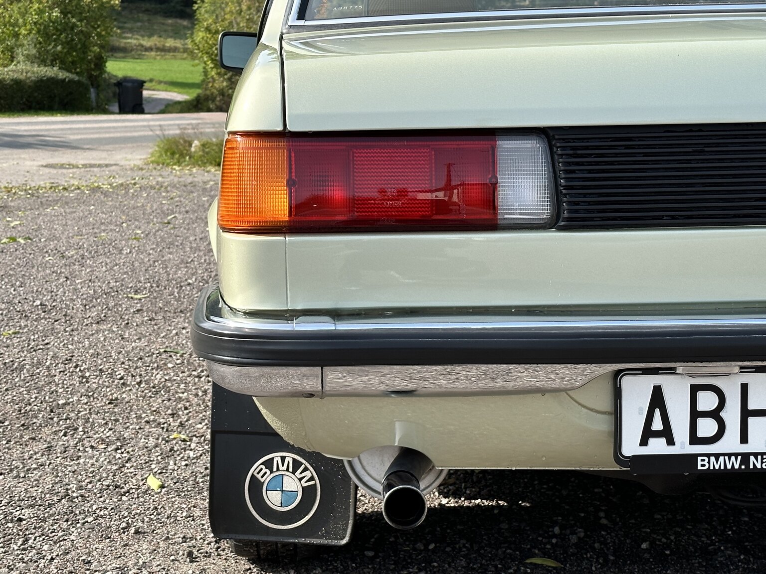 Exteriörbild på 1980 BMW 320i E21