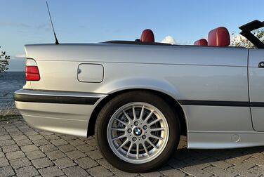 Exterior image of 1993 BMW 325 I CABRIO 