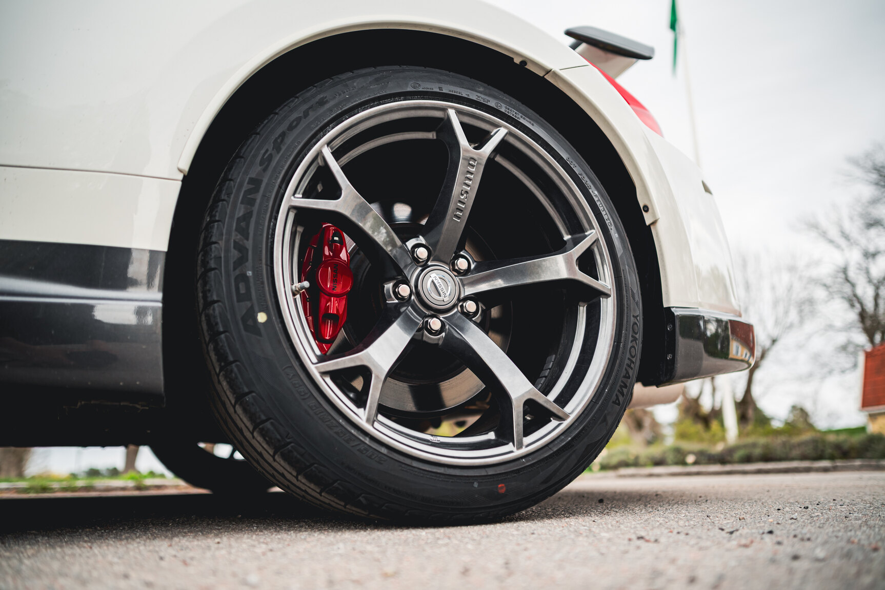 Exterior image of 2014 Nissan 370Z Nismo