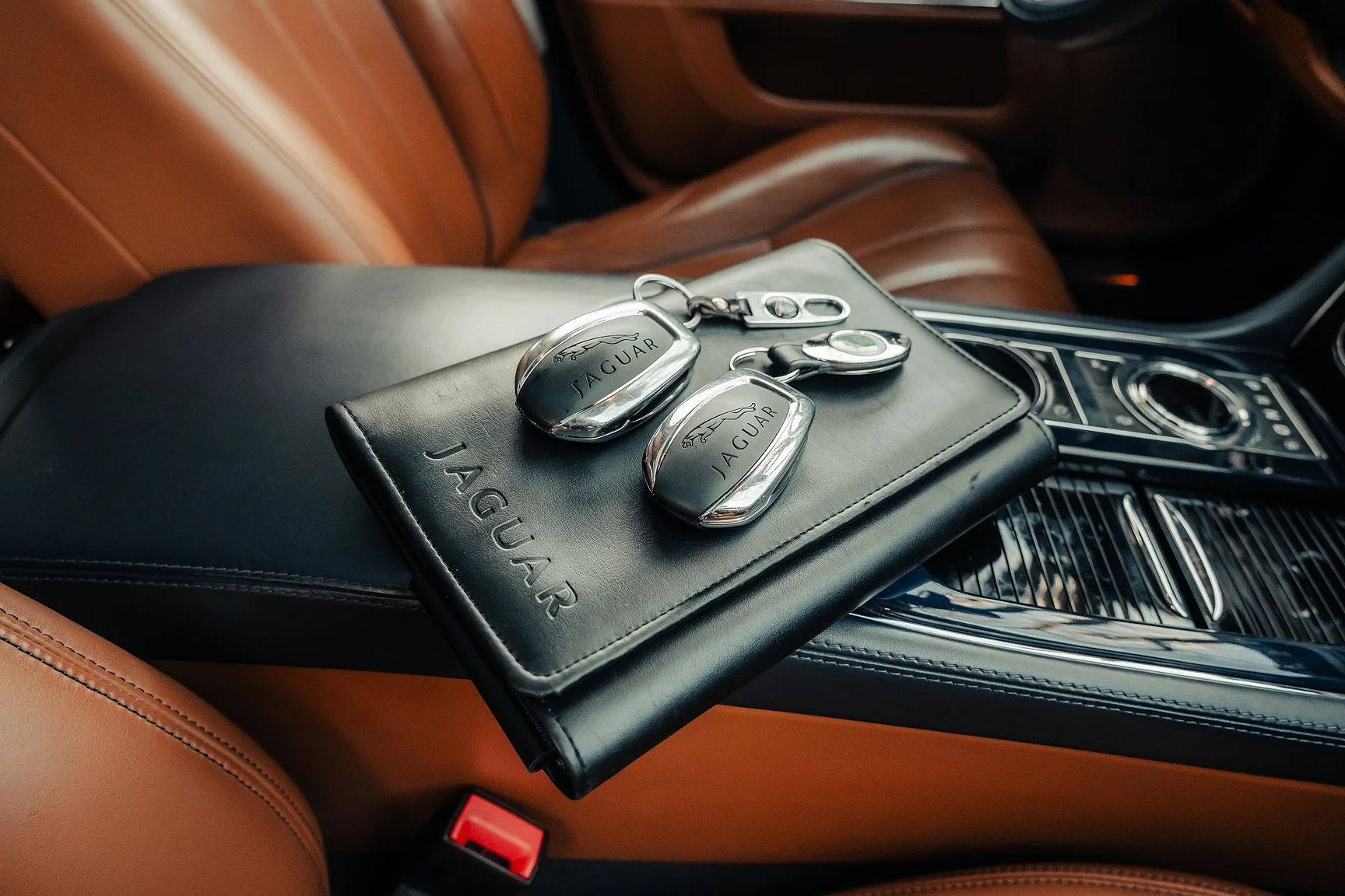 Dokumentation, 2012 Jaguar XJ (1)