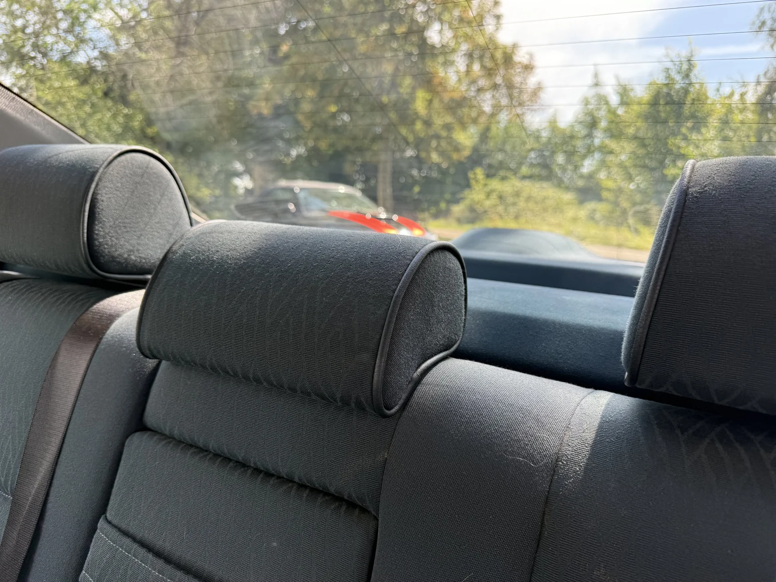 Interior image of 2003 BMW 525d Sedan (64)