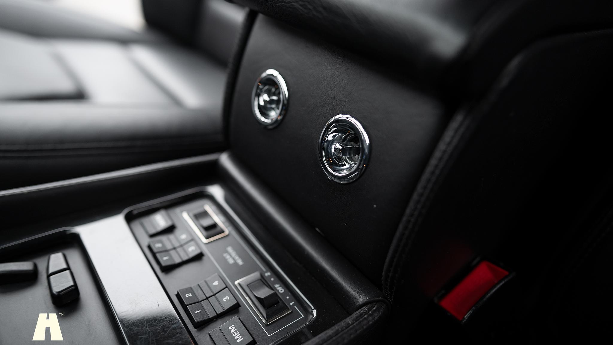 Innenraumfoto von 1997 Bentley Continental T (40)