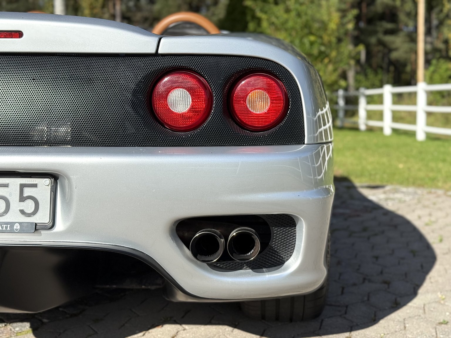 Exteriörbild på 2001 Ferrari 360 Spider
