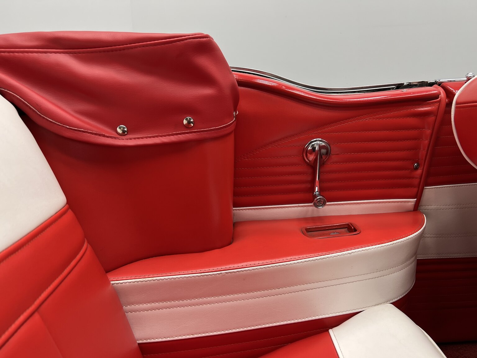 Interior image of 1958 Pontiac Chieftain