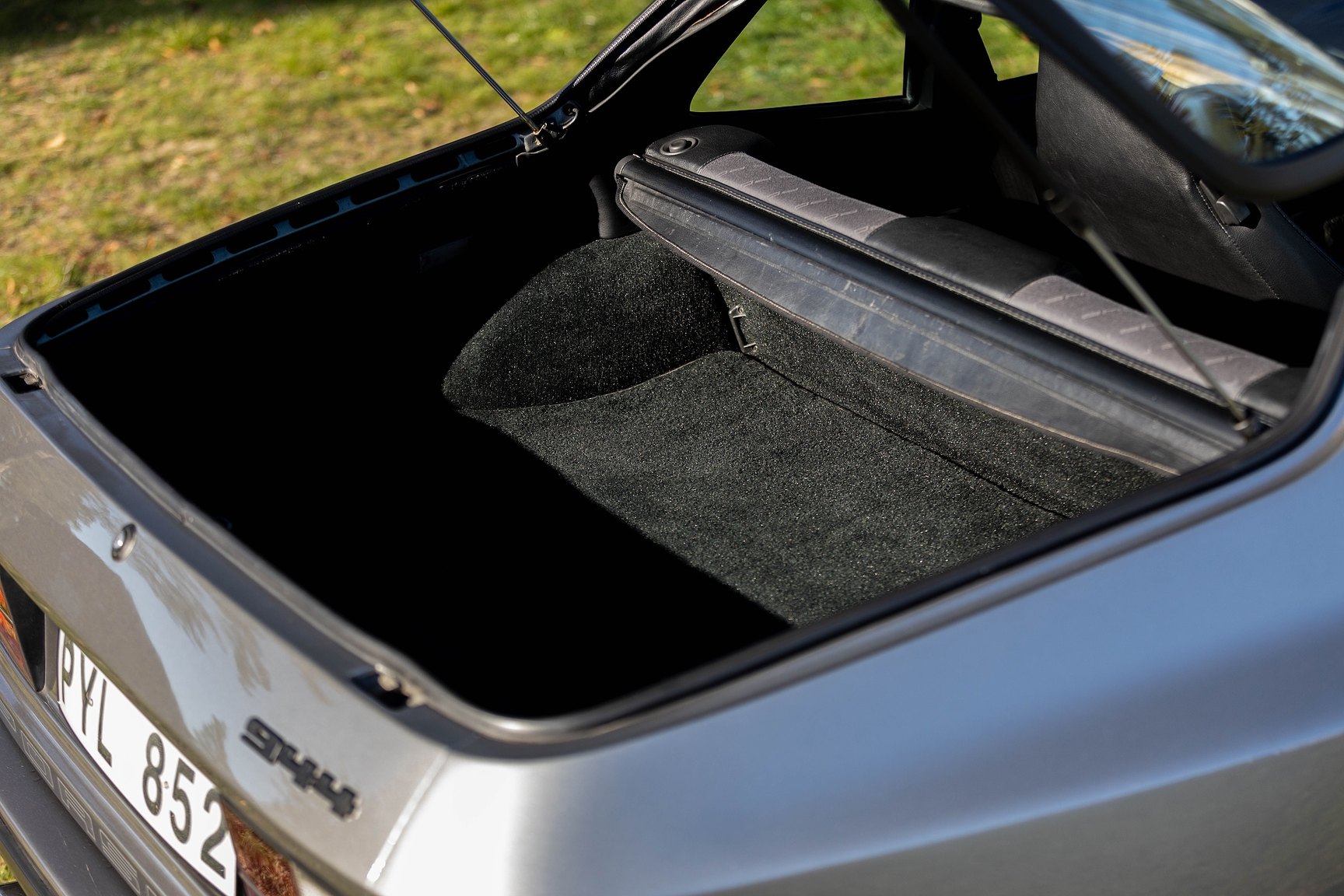 Innenraumfoto von 1987 Porsche 944 Targa