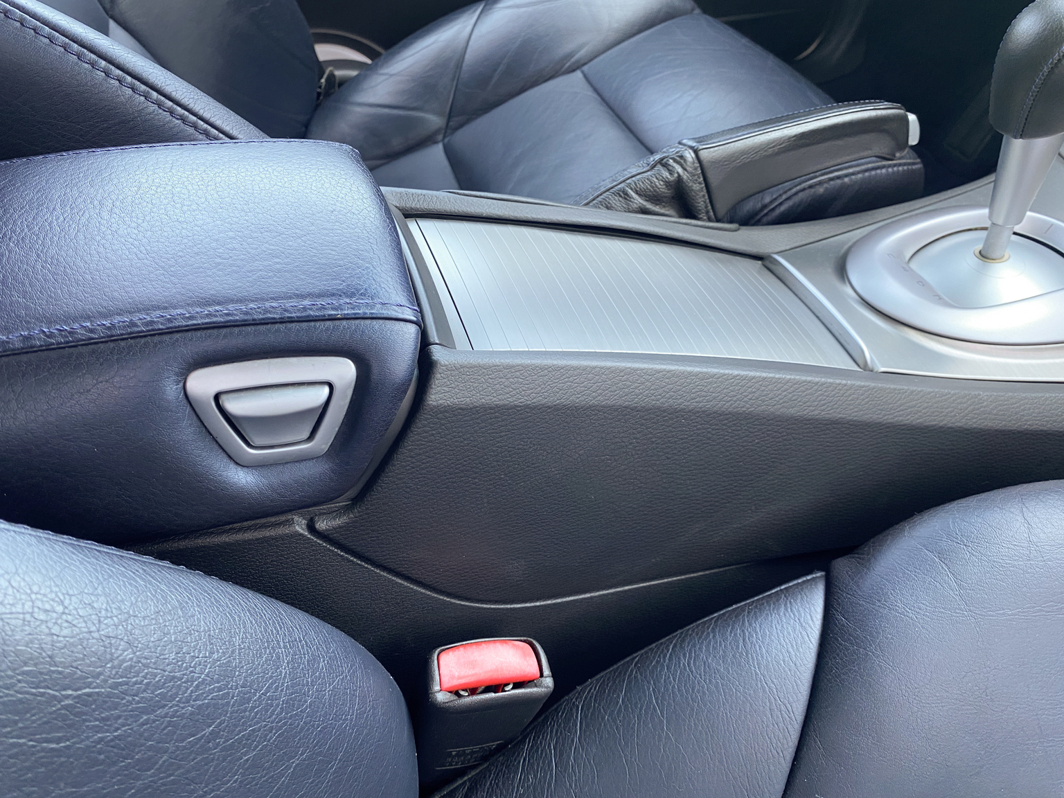 Innenraumfoto von 2005 Volvo V70 R AWD (45)