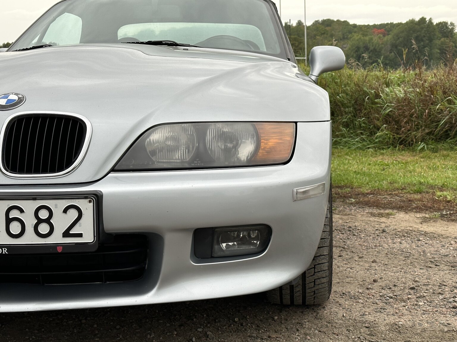 Exterior image of 1997 BMW Z3 2.8 Roadster