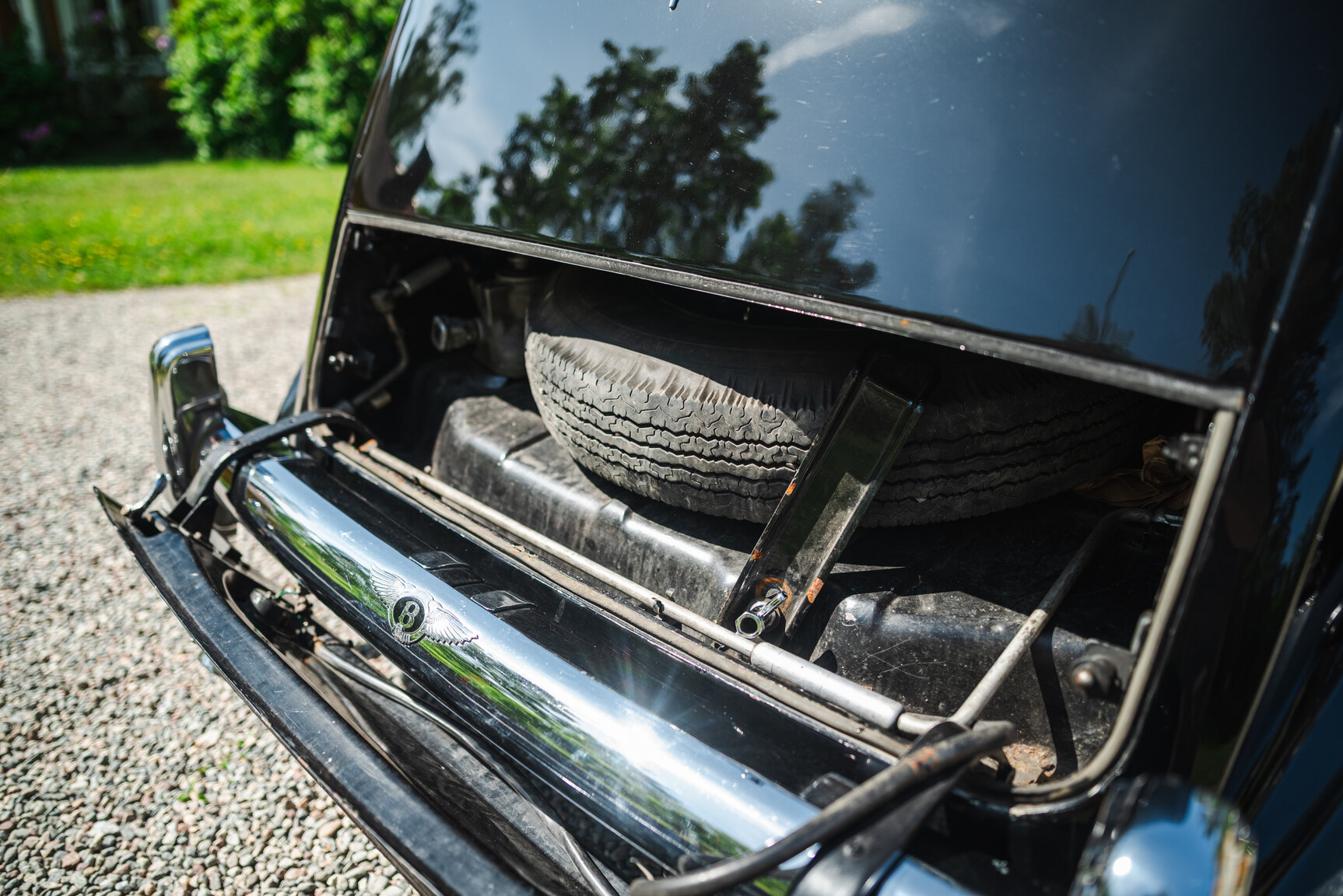 Image of 1950 Bentley 4 1/4 Litre mechanics
