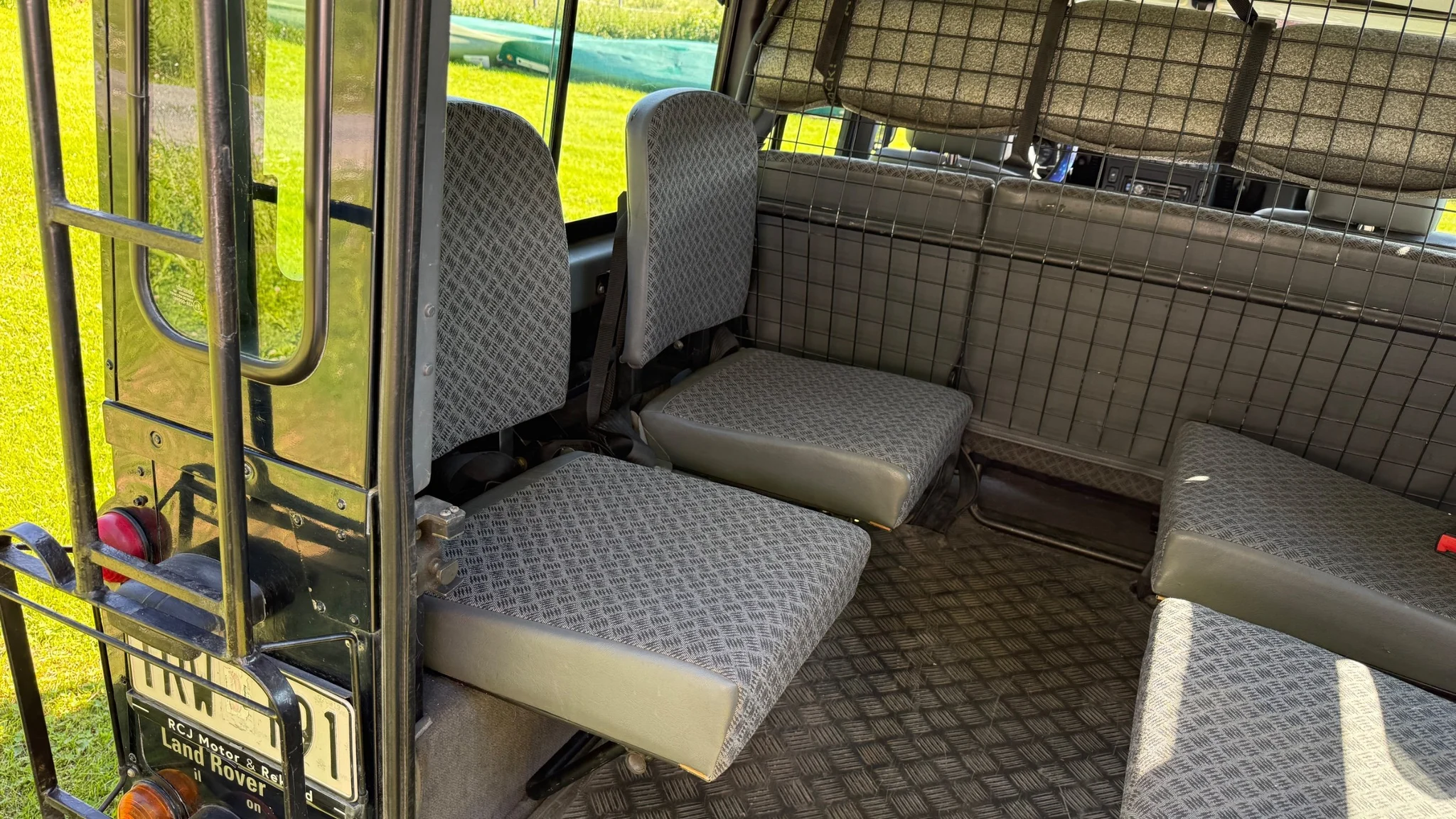 Interior image of 2002 Land Rover Defender 110 Kombi Td5 (26)