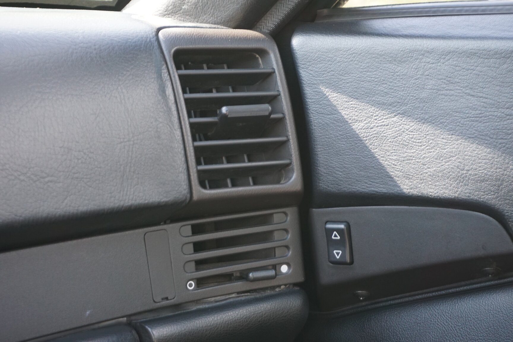Interior image of 1985 Porsche 944 "NO RESERVE AUCTION"