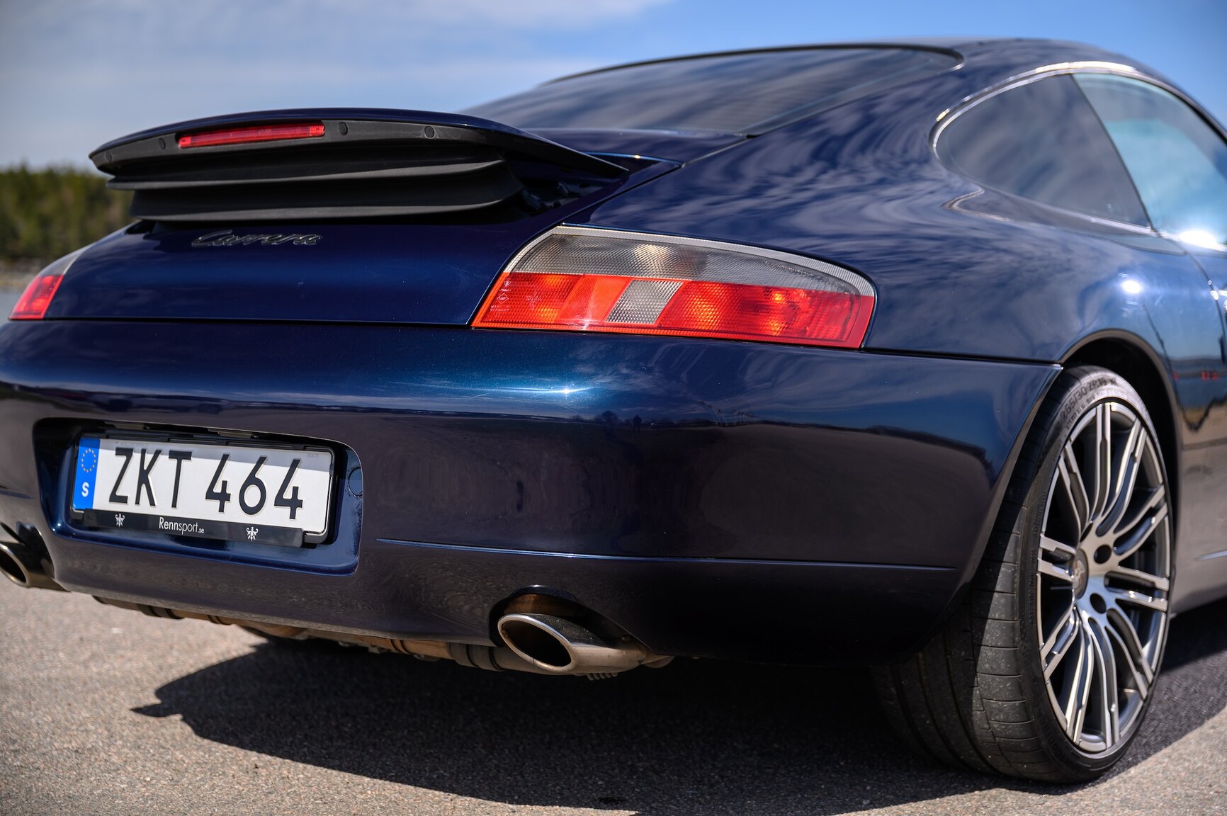 Exteriörbild på 1999 Porsche 911 Carrera