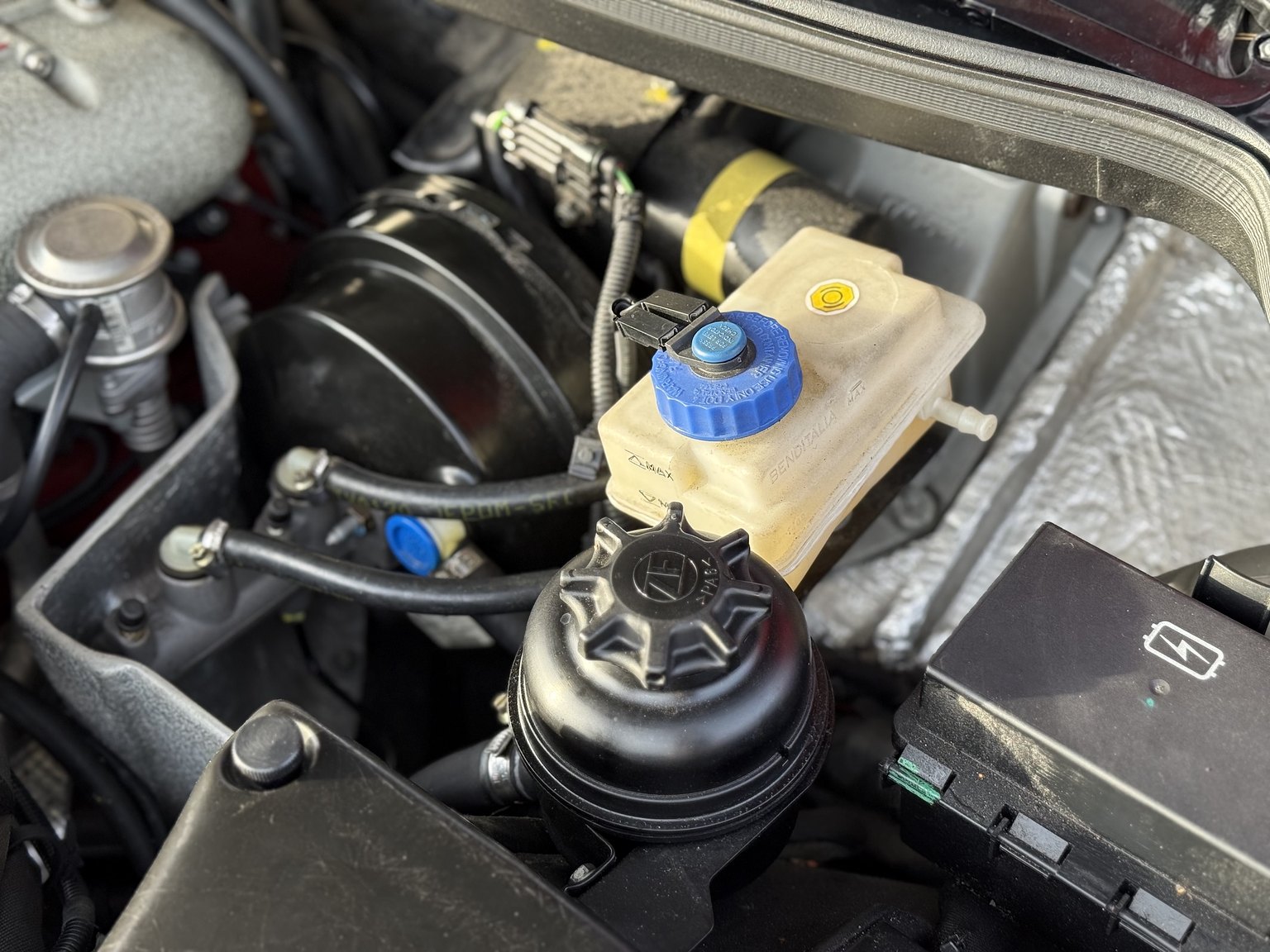 Image of 2003 Ferrari 575M Maranello mechanics