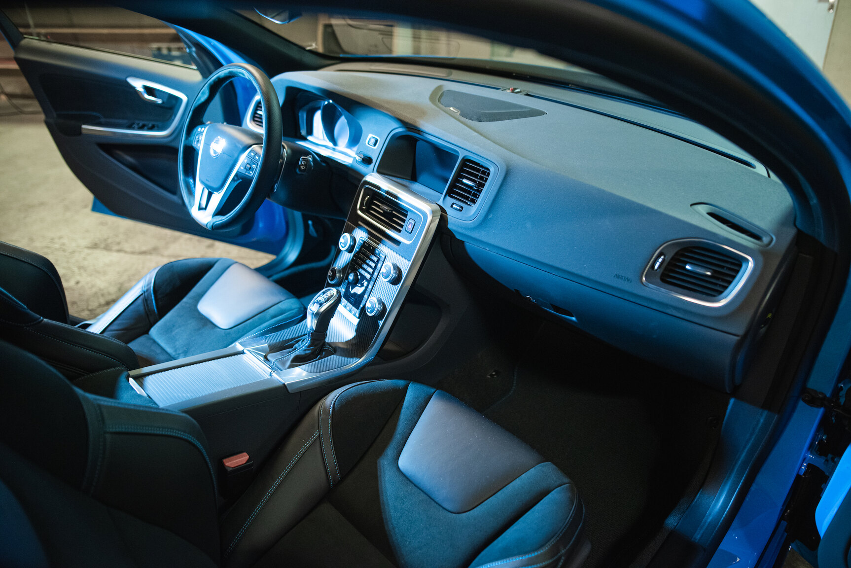 Interiörbild 2017 Volvo V60 Polestar T6 AWD