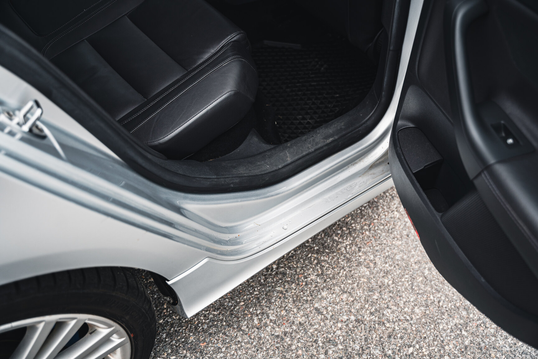 Innenraumfoto von 2007 Volkswagen Golf R32 (77)