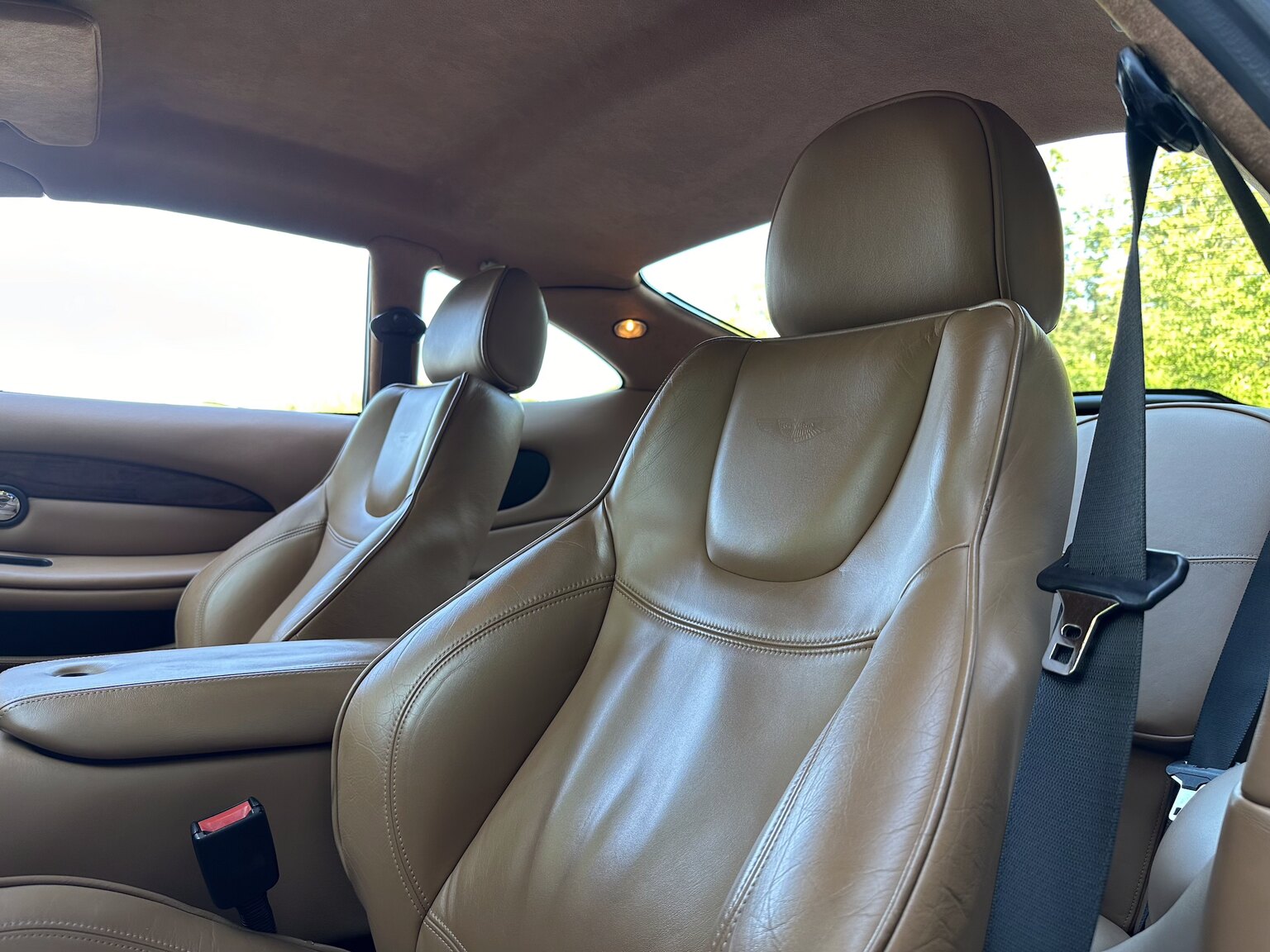 Interiörbild 2003 Aston Martin DB7