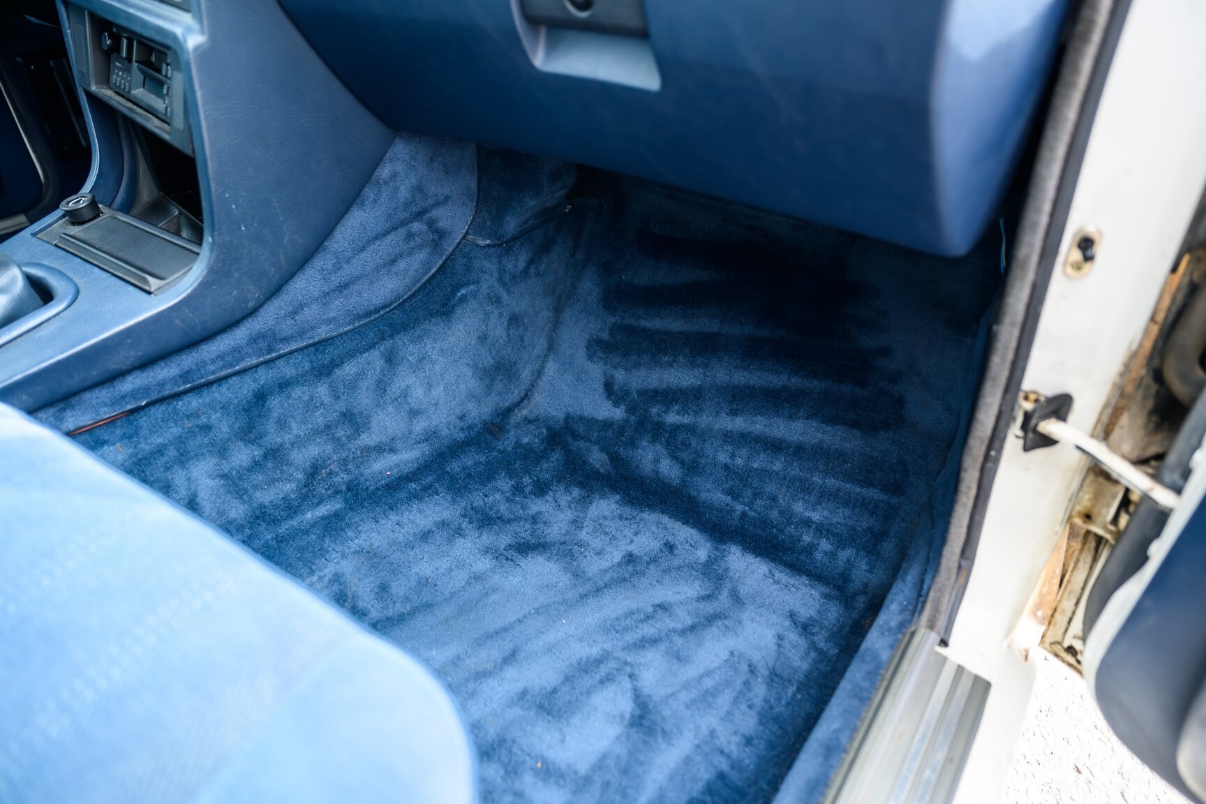 Innenraumfoto von 1986 BMW 520i