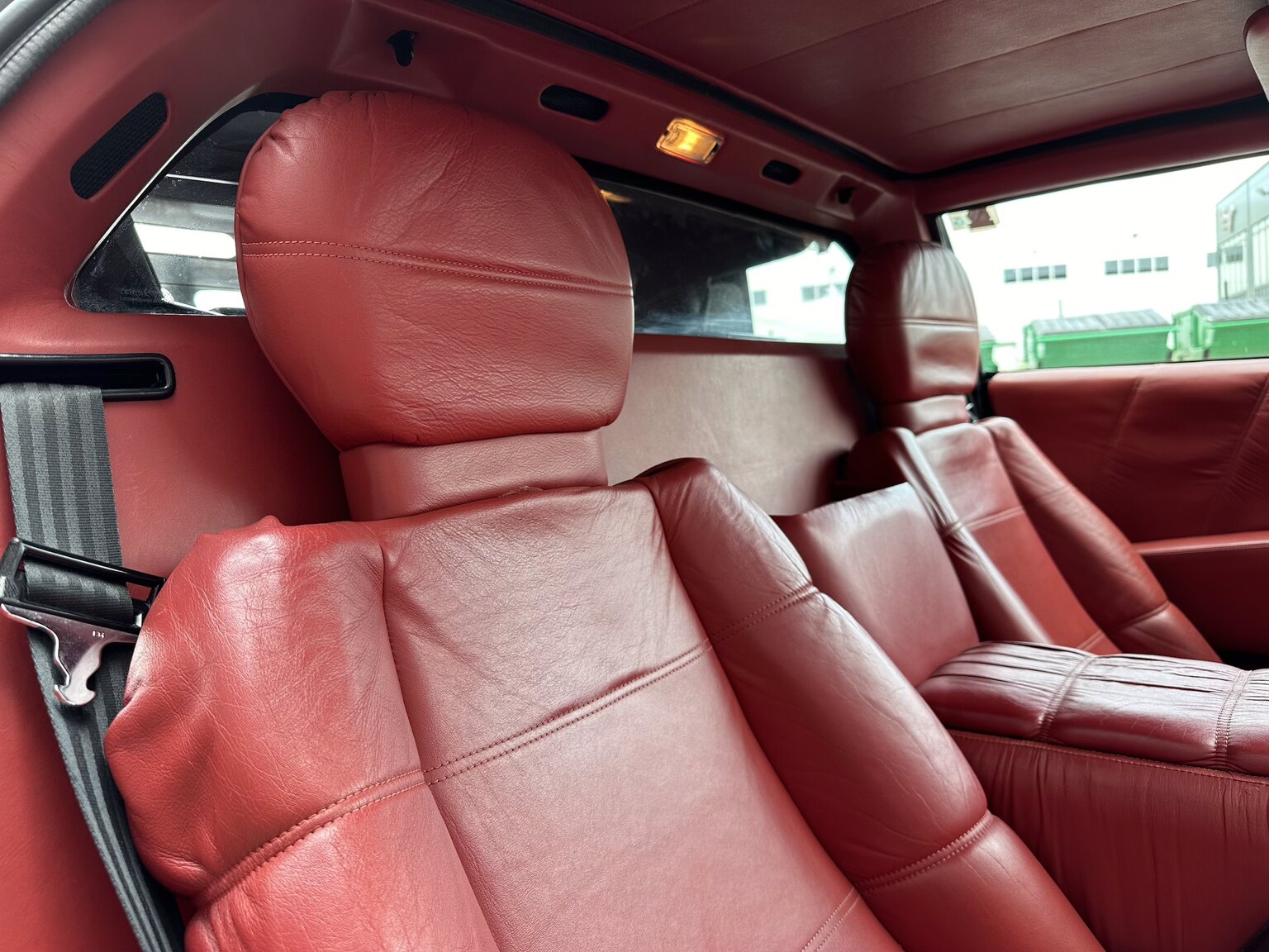 Innenraumfoto von 1987 Lotus Esprit Turbo HCi (29)